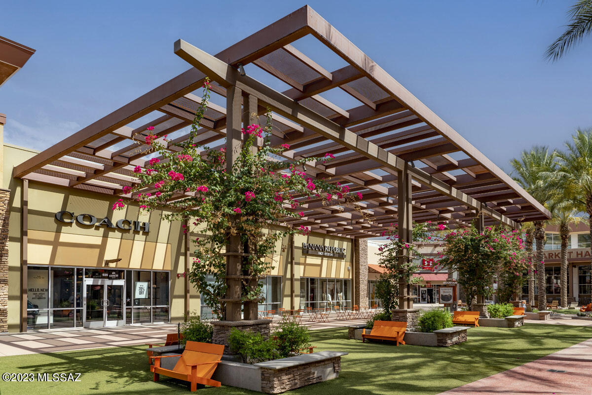 De Anza - Residential