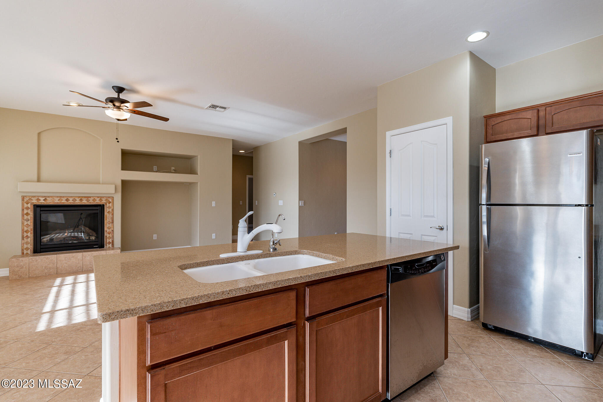 Entrada Bonita (1-253) - Residential Lease