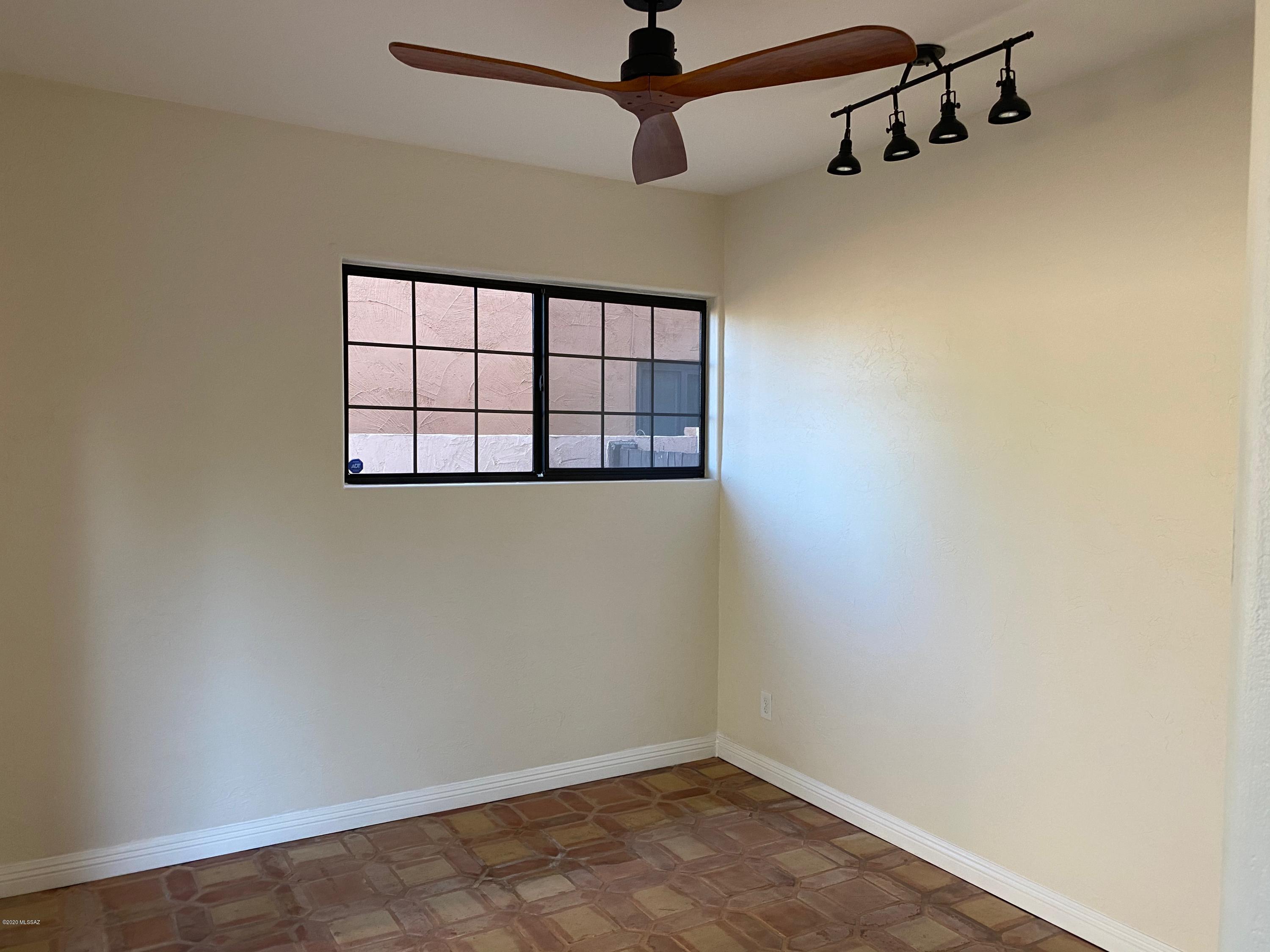 River At North Campbell (1-59) - Residential