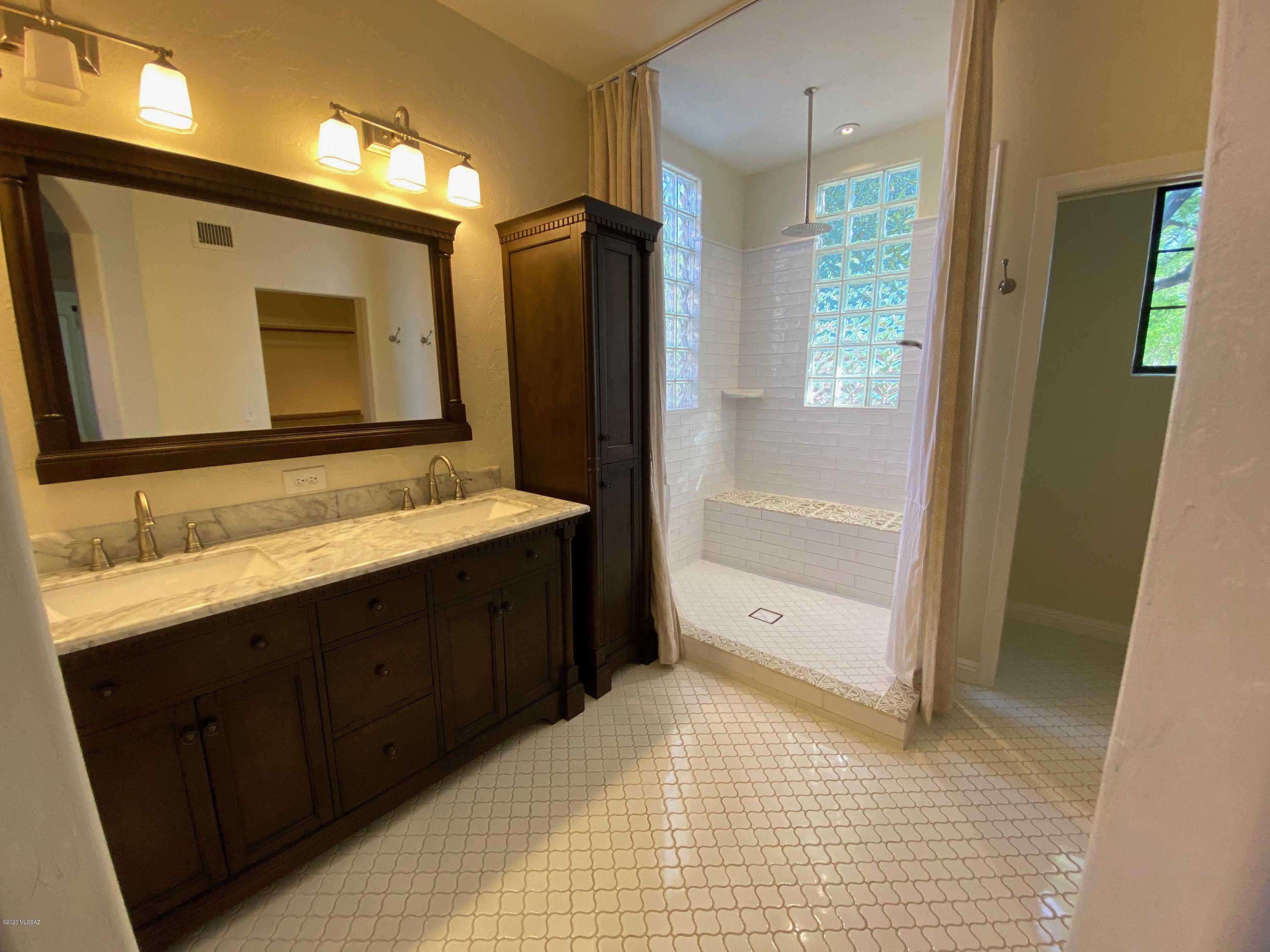 River At North Campbell (1-59) - Residential