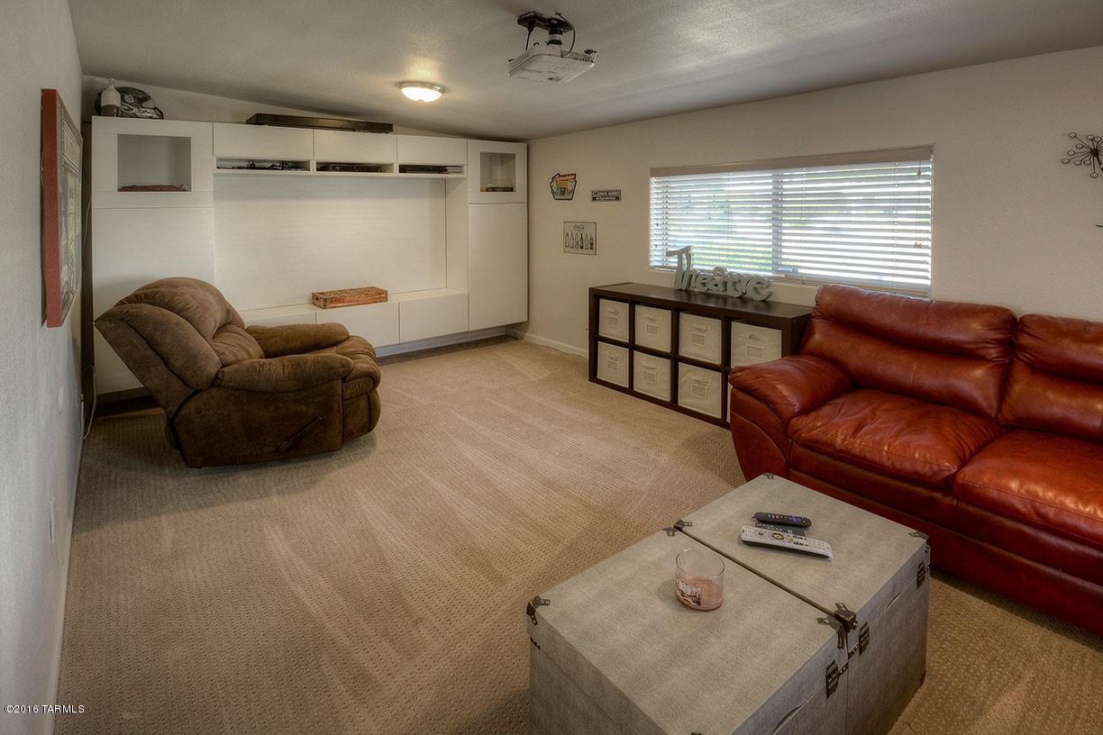 Longview Estates (194-470) - Residential