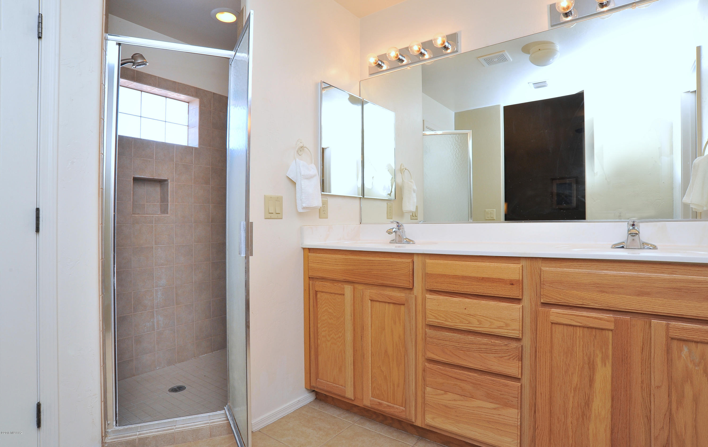 New Tucson Unit NO. 25 - Residential