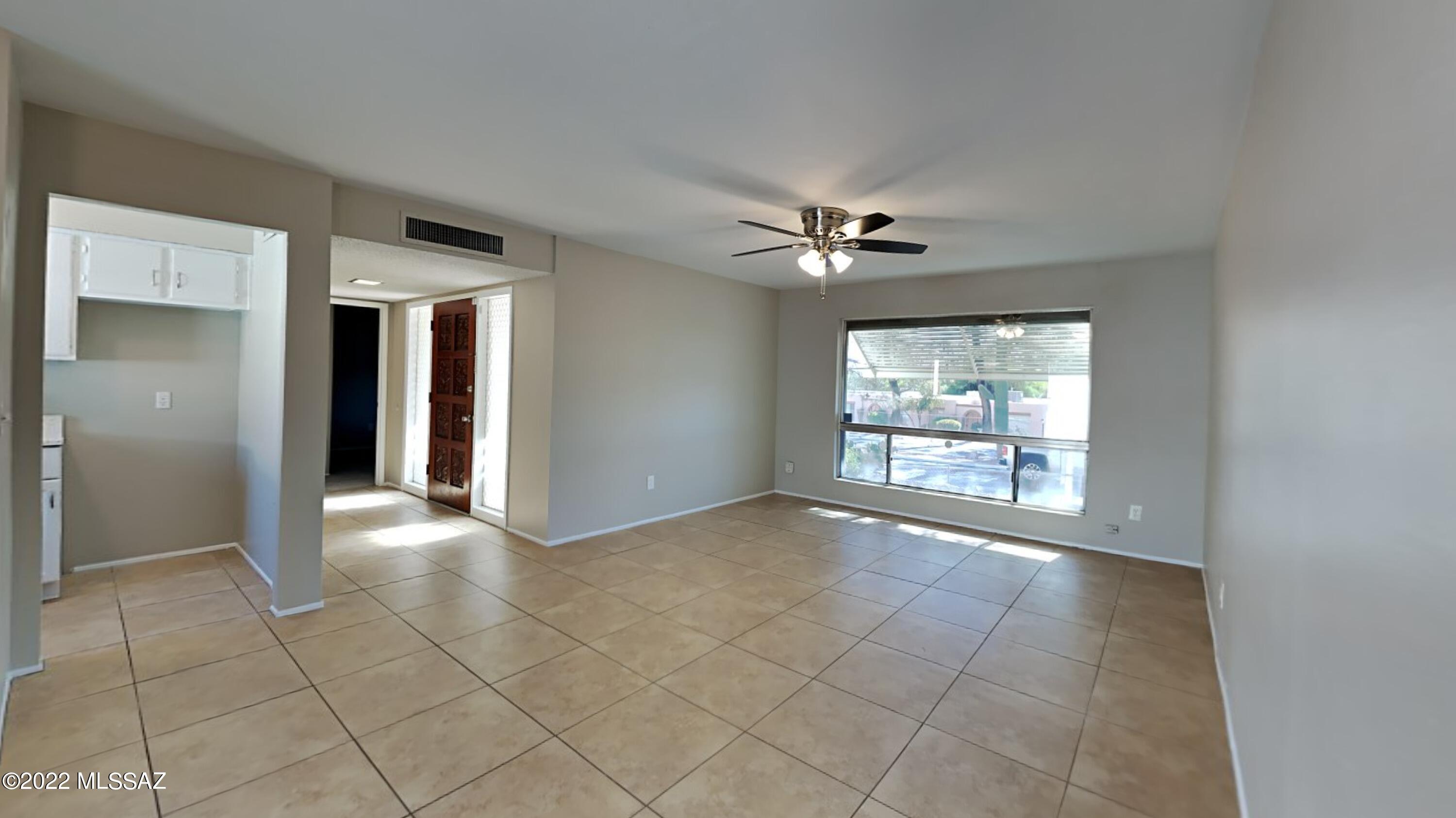 Las Solanas Blk 1 (1-49) - Residential