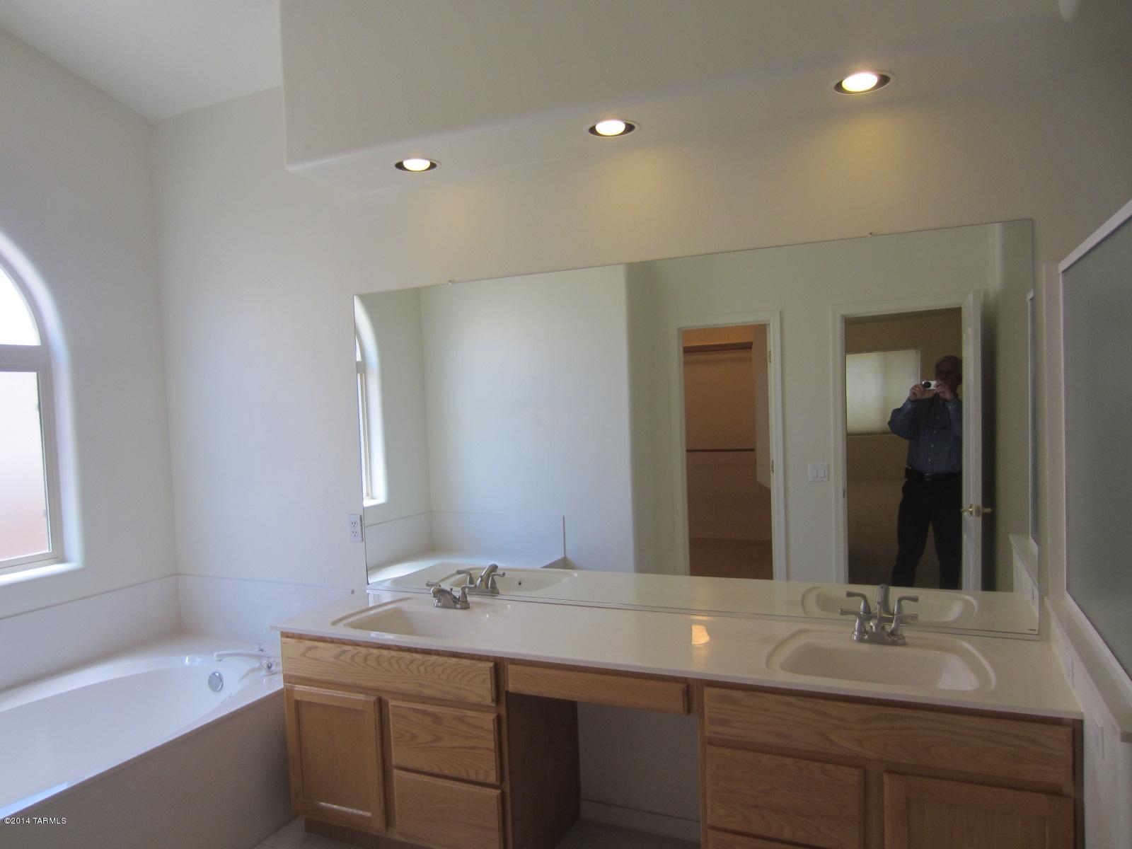 Villages Of Ventana (1-68) - Residential Lease