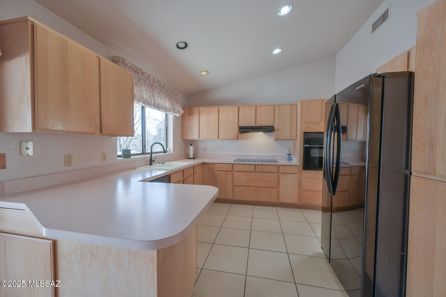 San Domingo  (27-37) - Residential