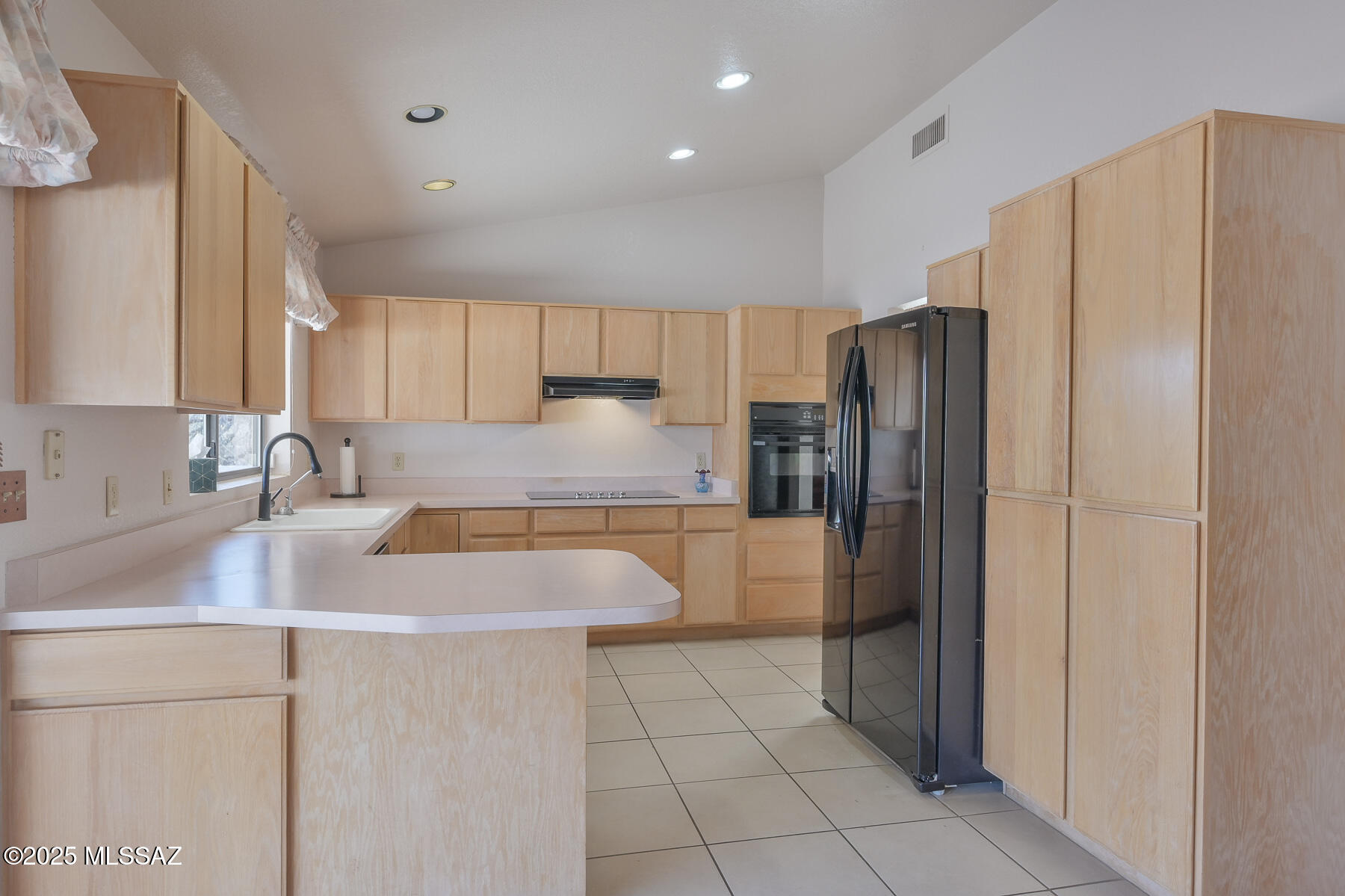 San Domingo  (27-37) - Residential