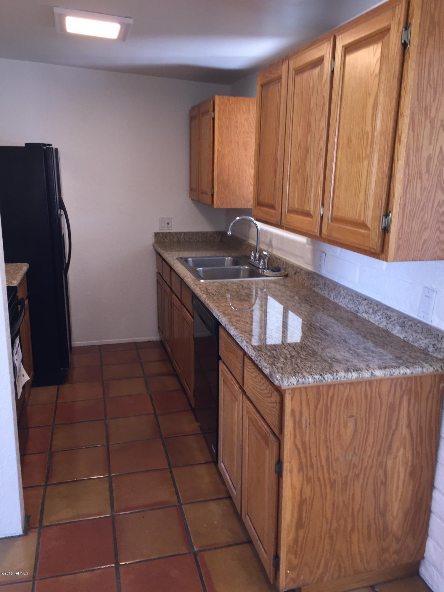 Casas Adobes Park (277-415) - Residential