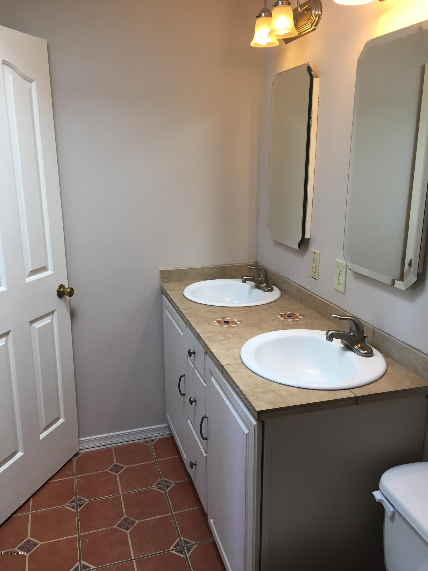 Casas Adobes Park (277-415) - Residential