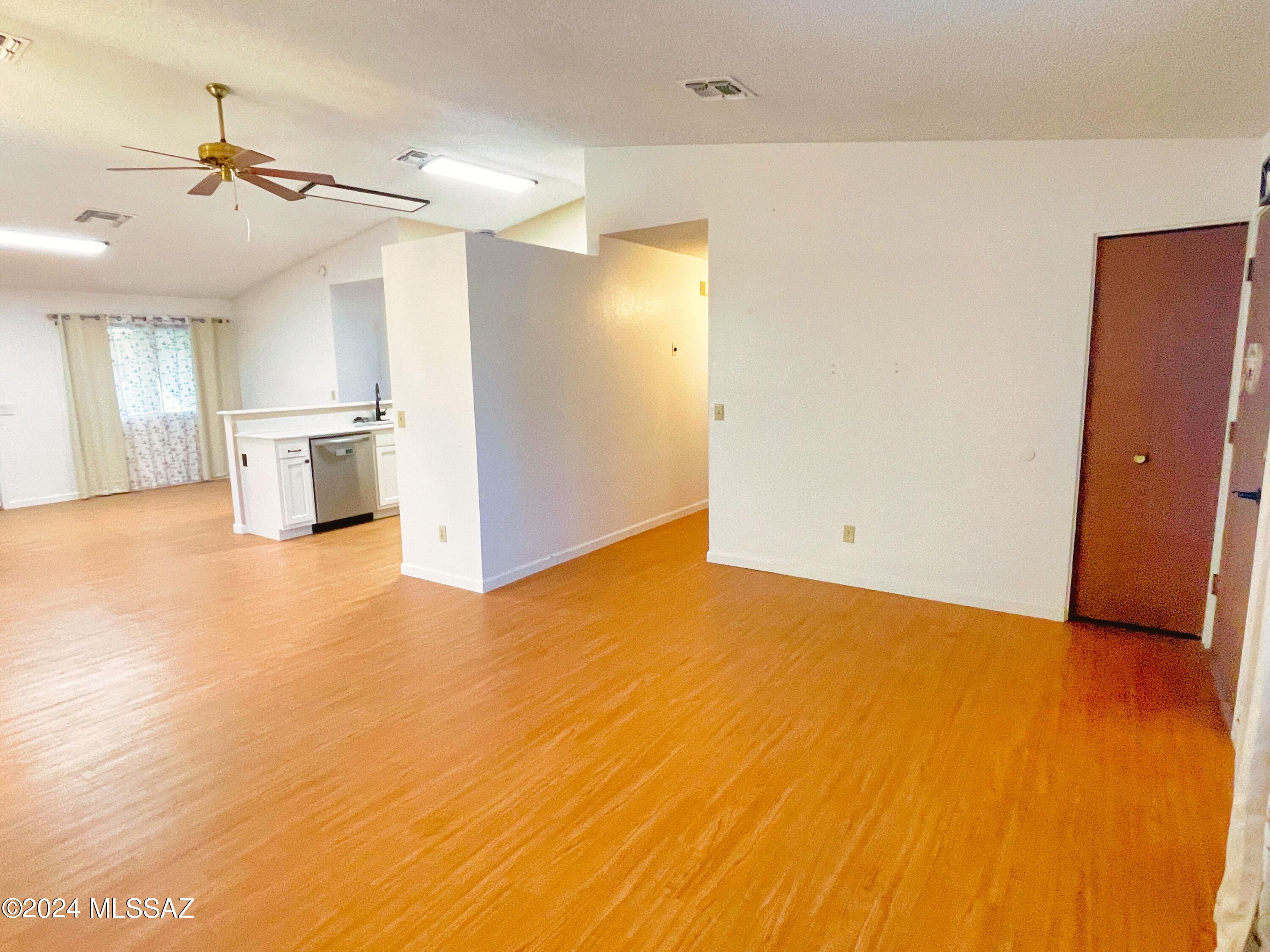 Oak Tree at Midvale Park (1-229) - Residential Lease