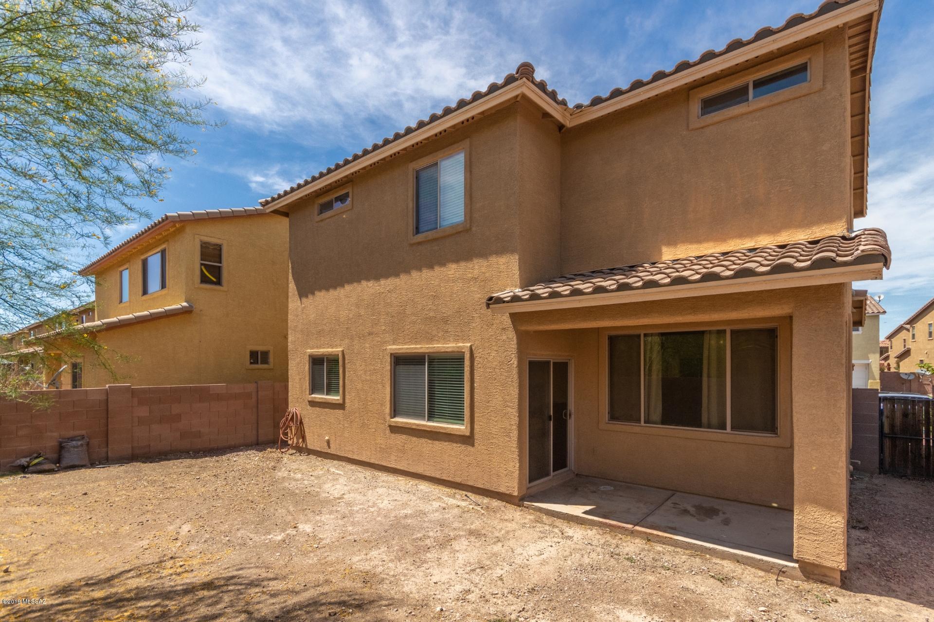 Paseo del Rio - Residential