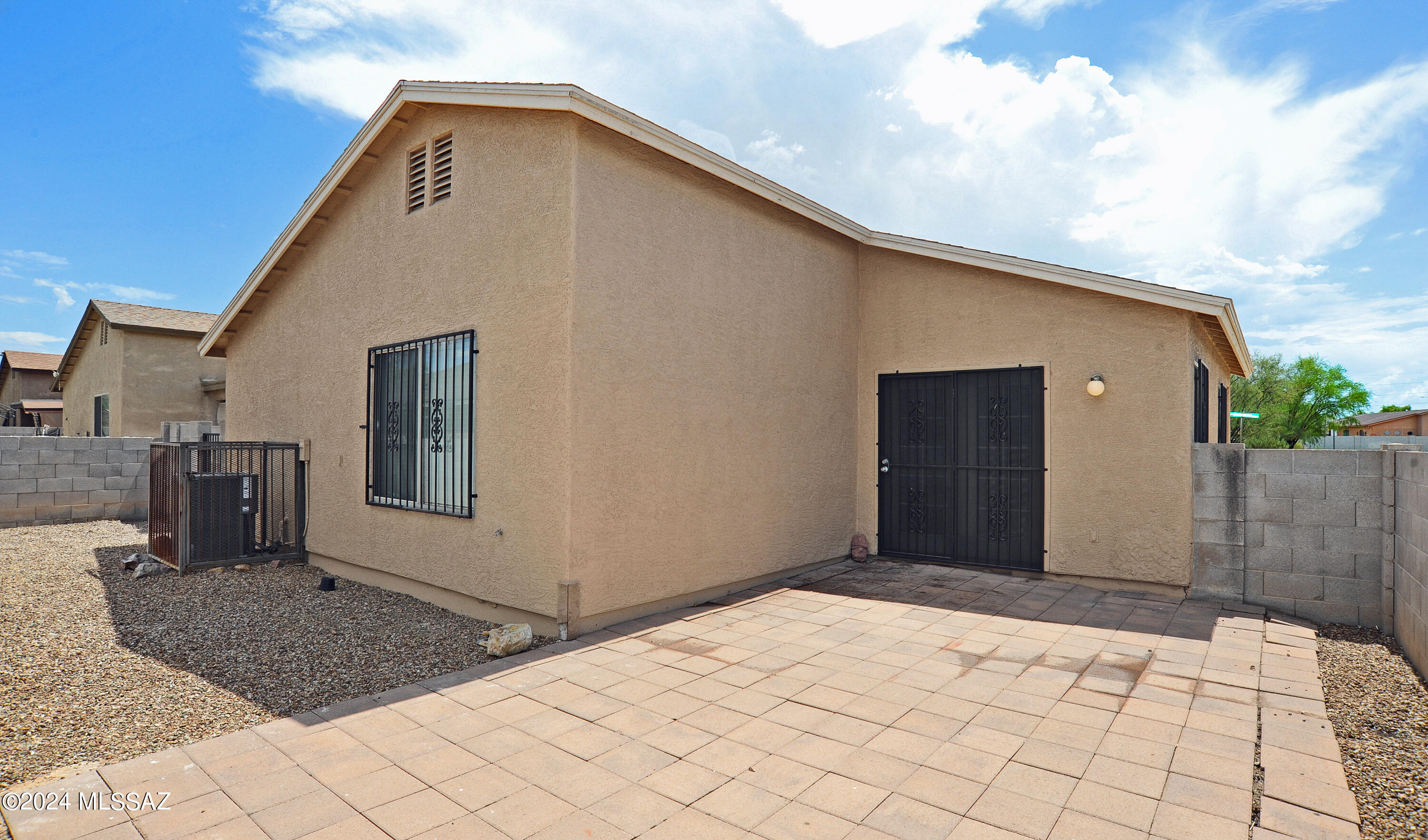 La Tierra Buena (1-207) - Residential Lease