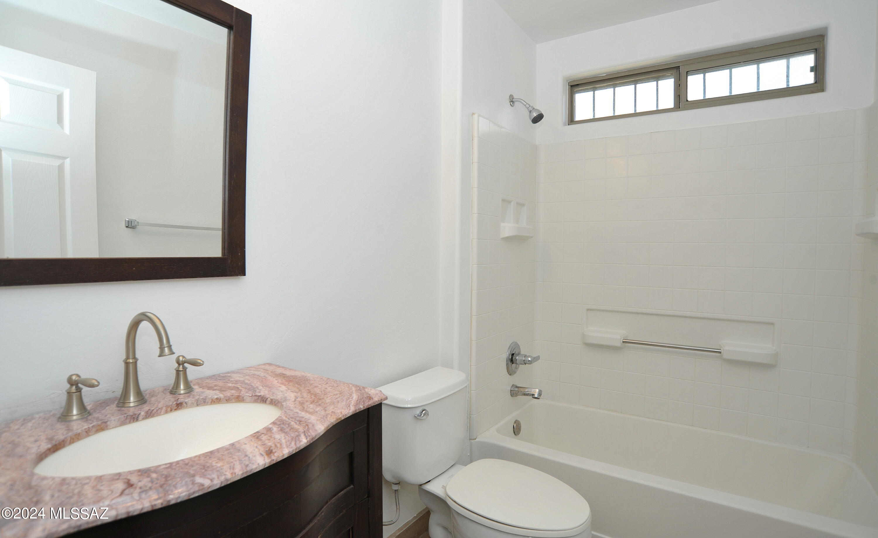 La Tierra Buena (1-207) - Residential Lease
