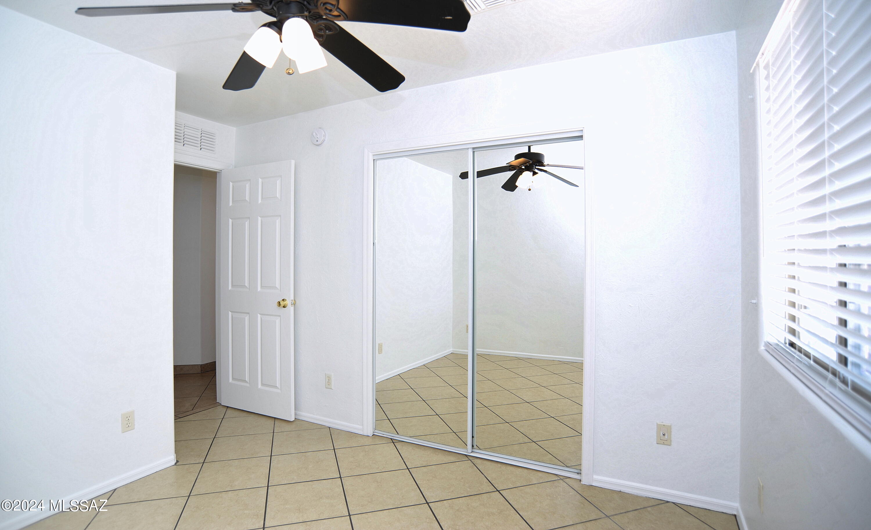 La Tierra Buena (1-207) - Residential Lease