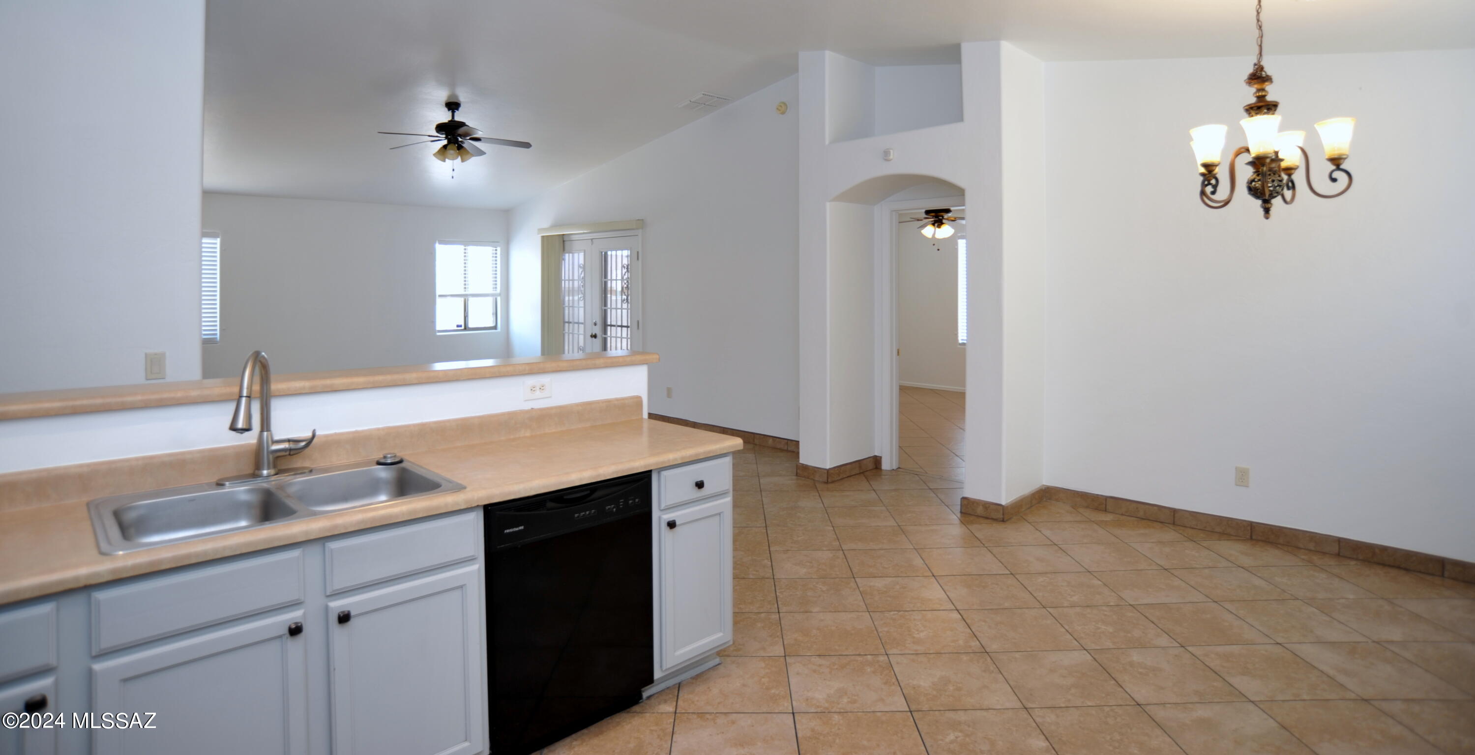La Tierra Buena (1-207) - Residential Lease
