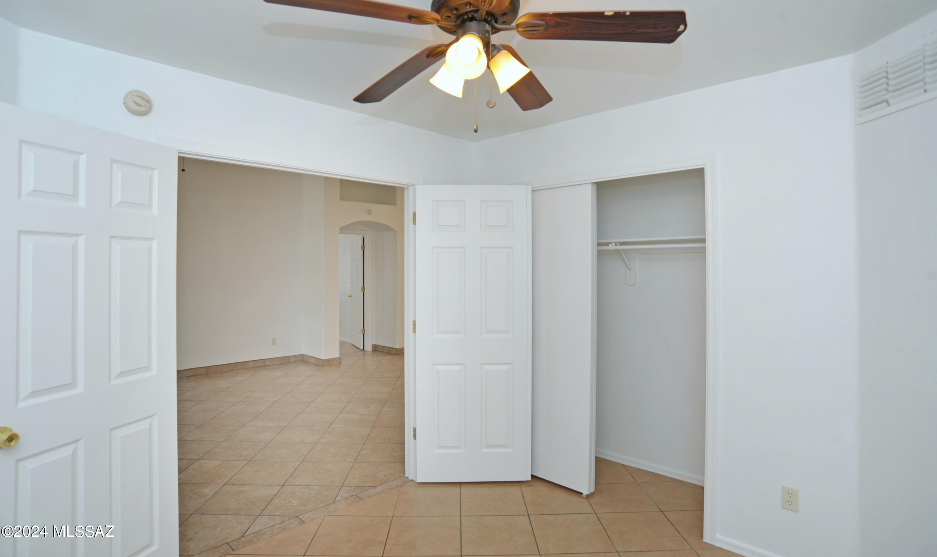 La Tierra Buena (1-207) - Residential Lease