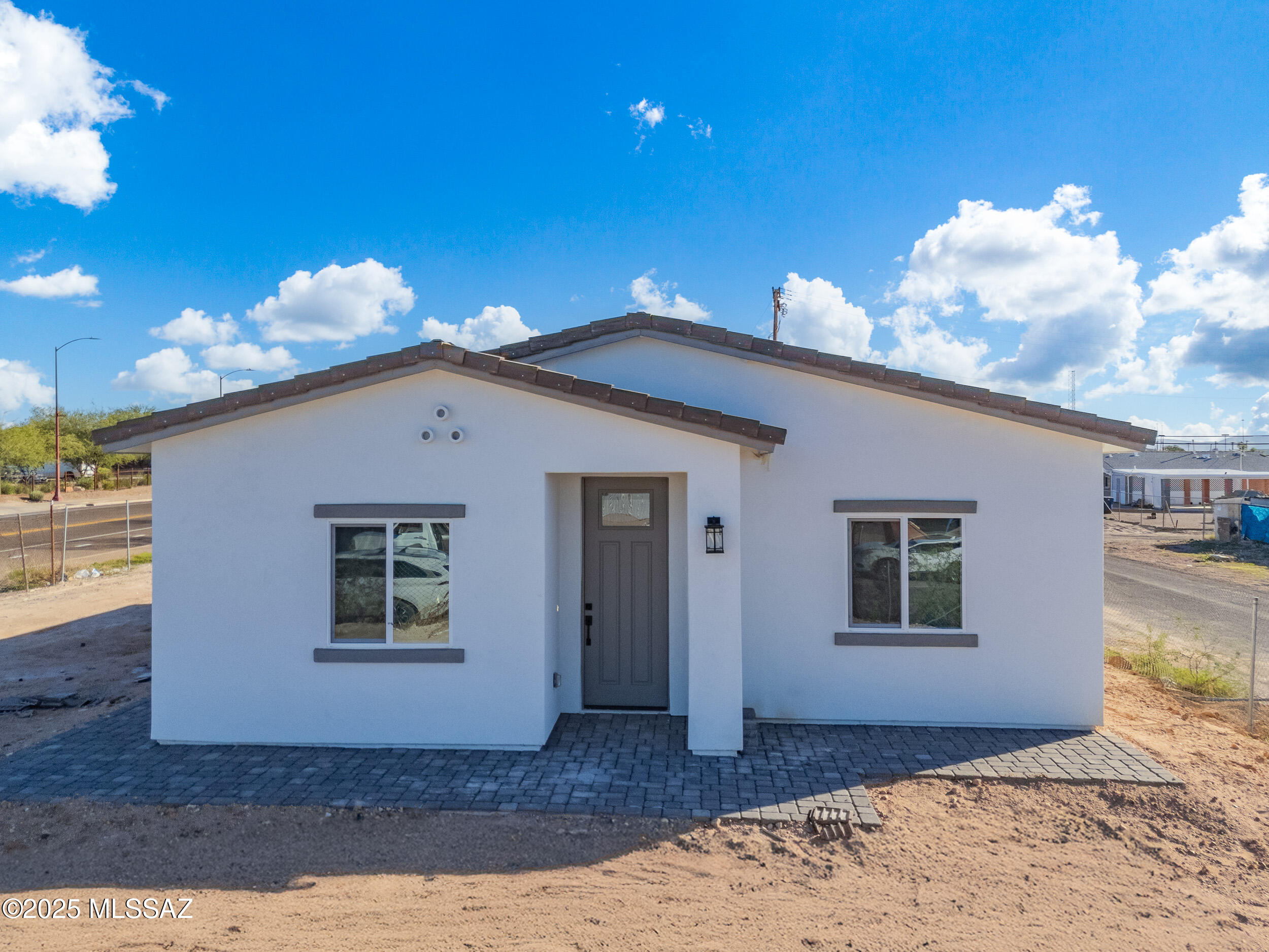 Beautiful New Construction Home. 3 Bedroom 2 Bath . This home will feature all new tile thru out, new stainless steel appliances. Kitchen includes Incredible counter space, cabinet space. Beautiful Granite counters through out home. Each Room has large closets. 
Close to I-10