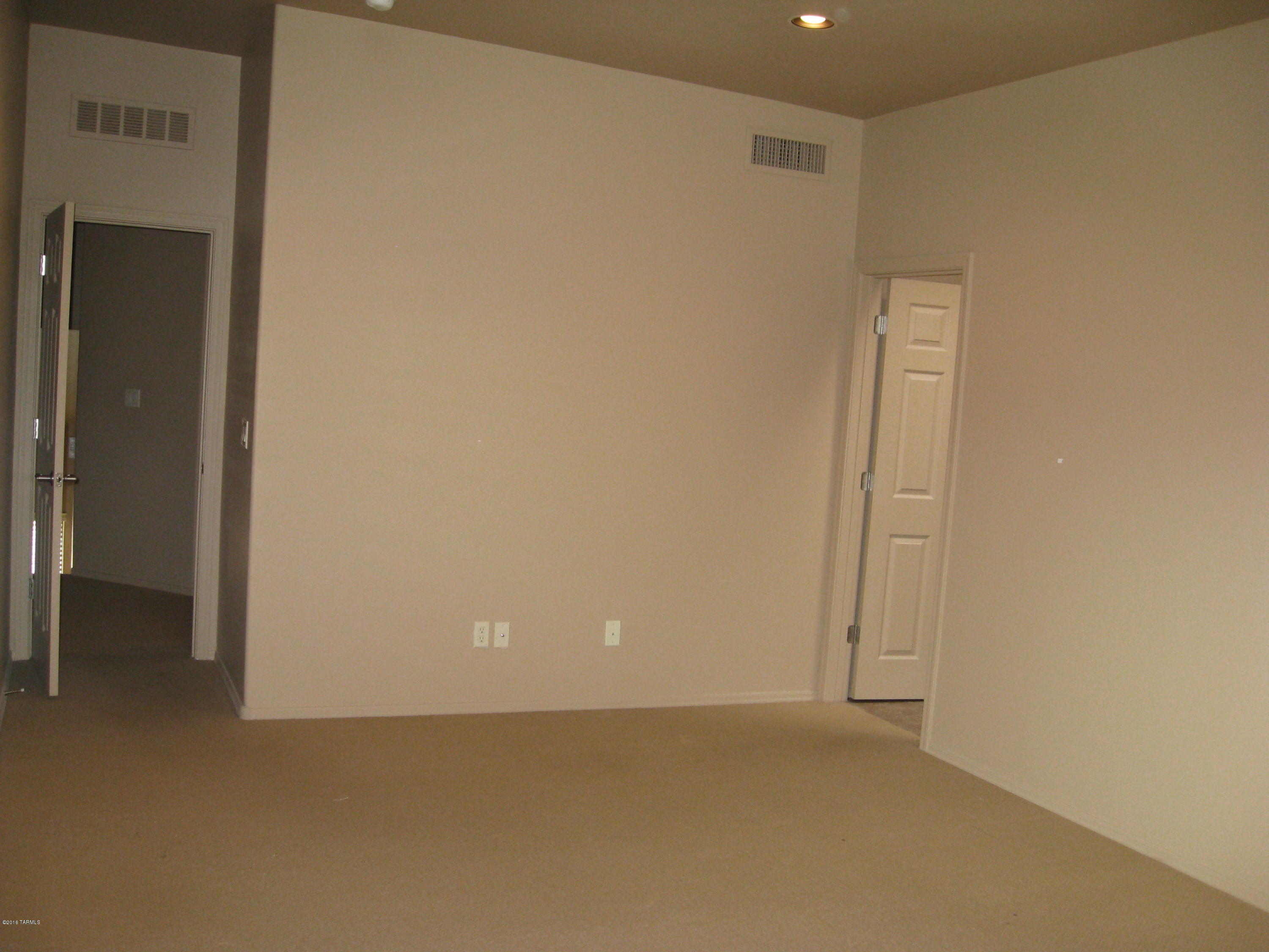 Dos Tiburones Townhouses (1-34) - Residential Lease