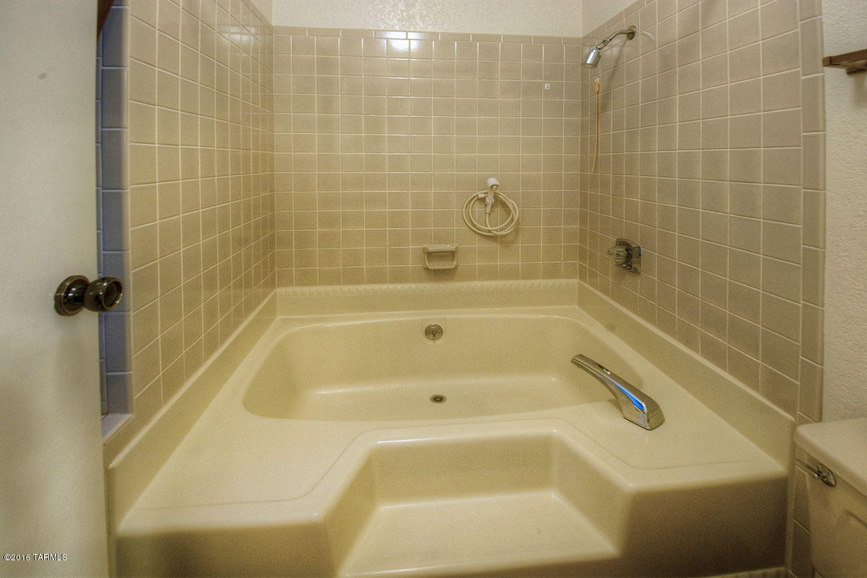 Santa Catalina Estates NO. 4 (1-180) - Residential