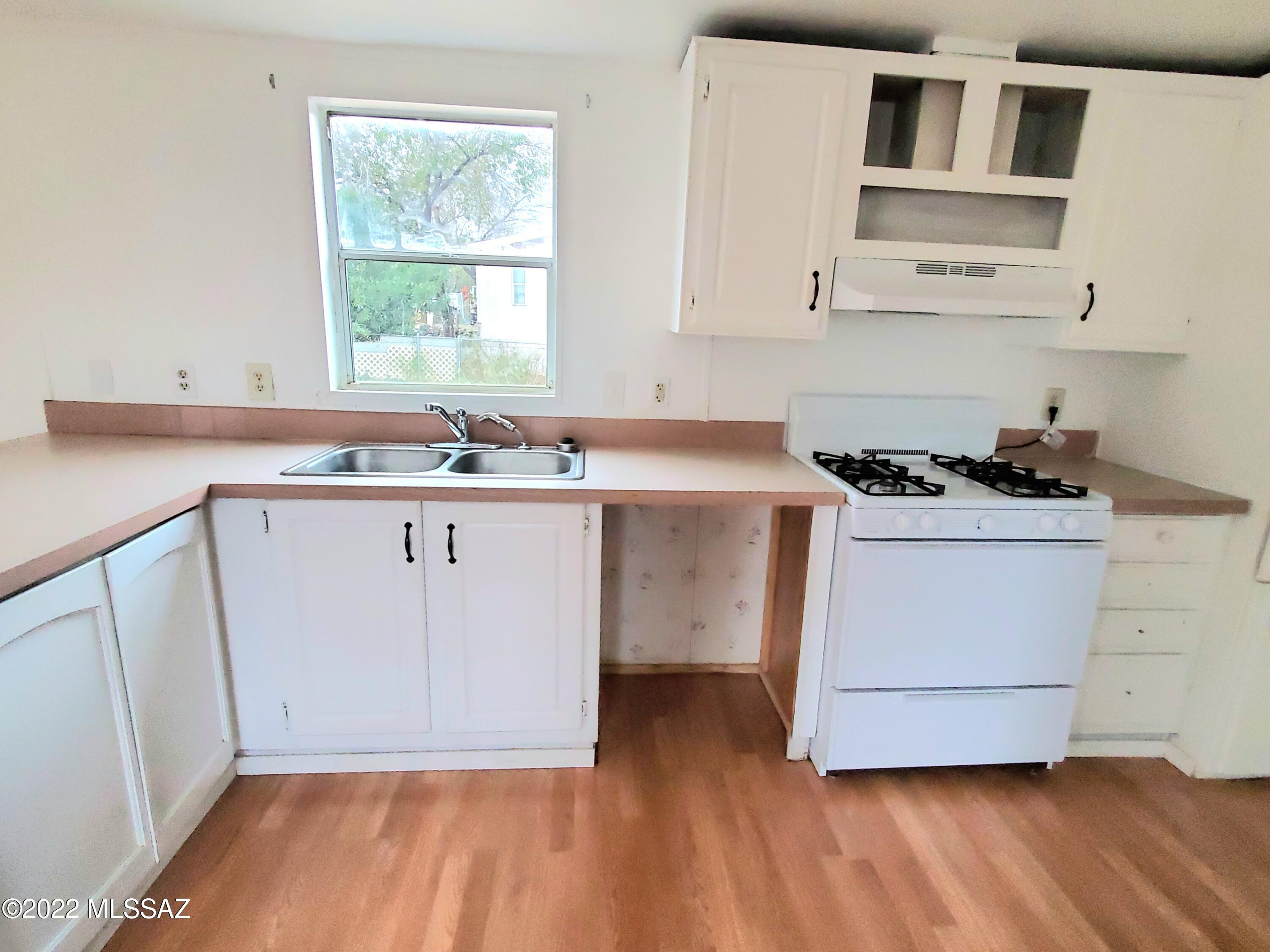 Mescal Lakes - Residential