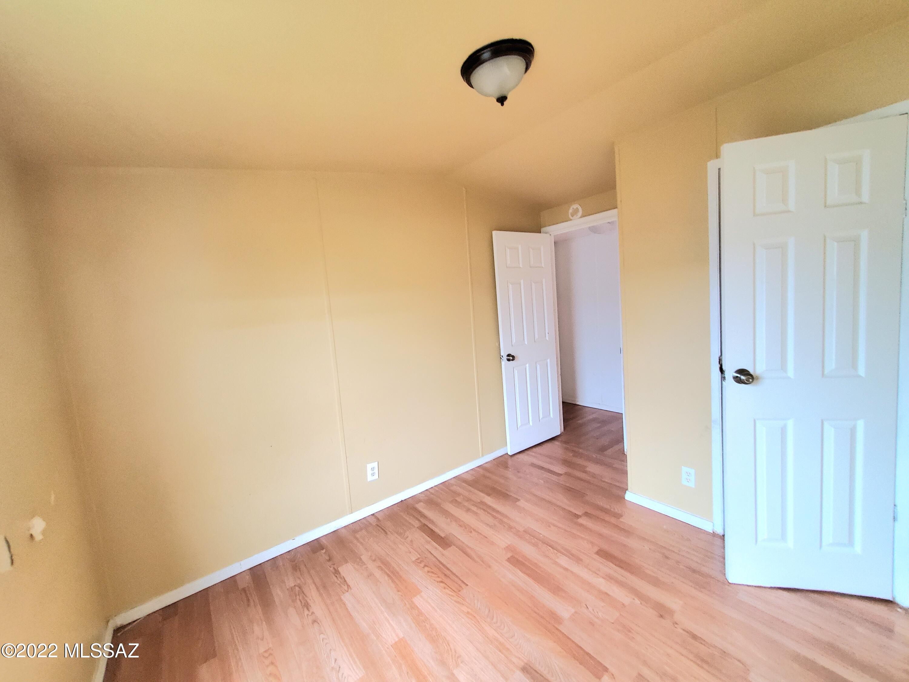 Mescal Lakes - Residential