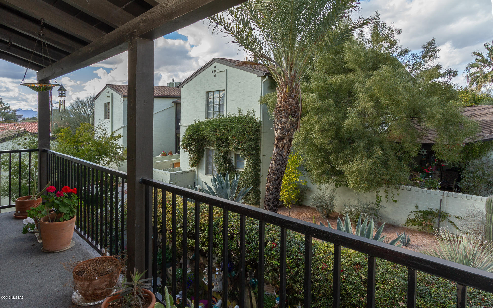 El Encanto Apartments - Residential