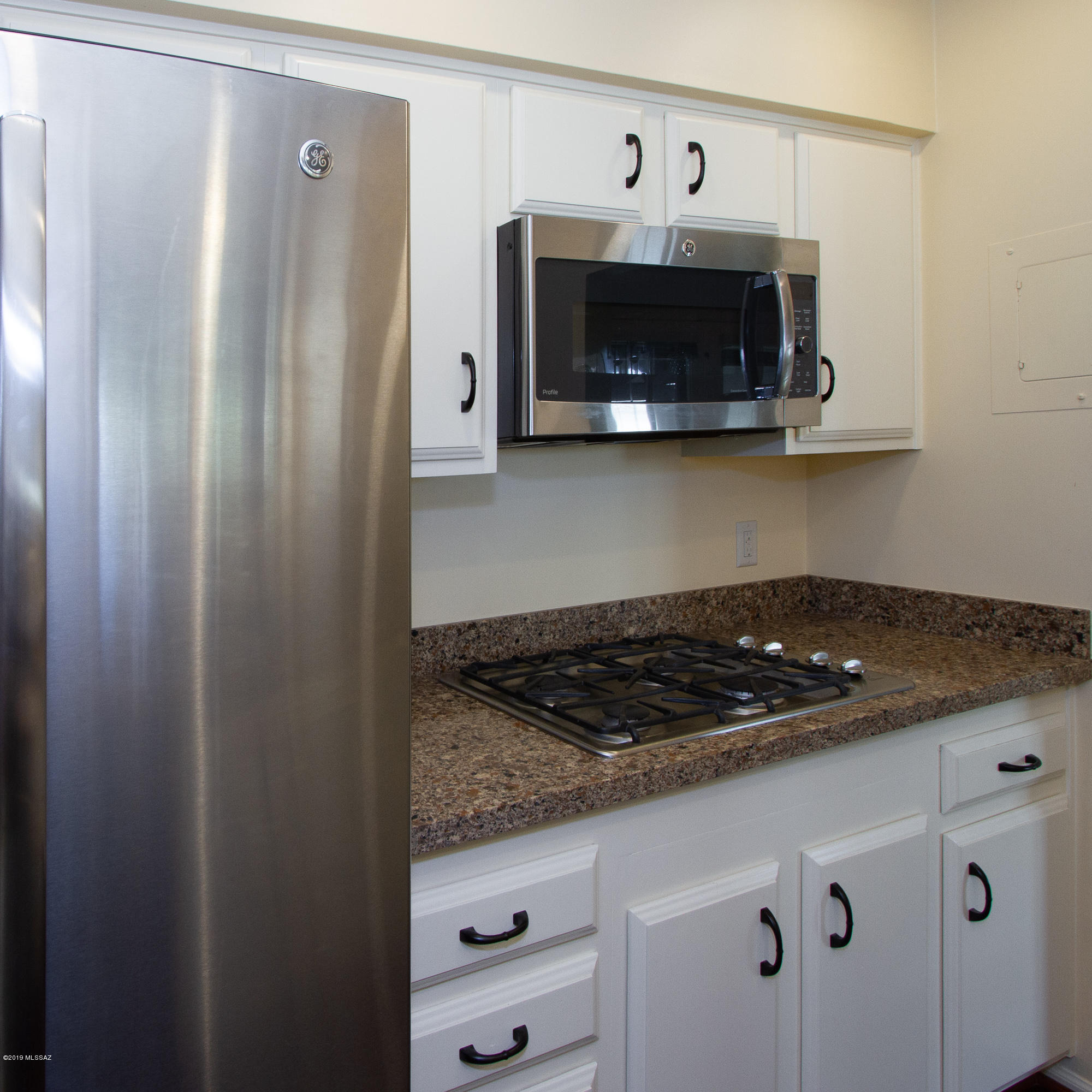 El Encanto Apartments - Residential