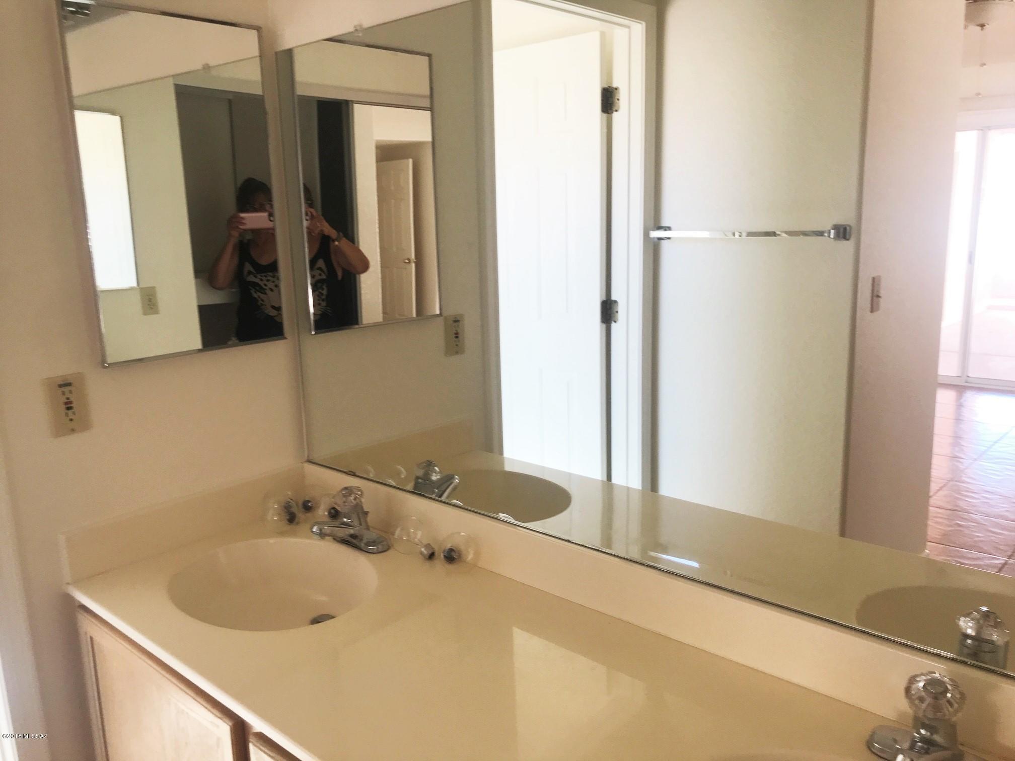 North Ranch (781-885) - Residential Lease