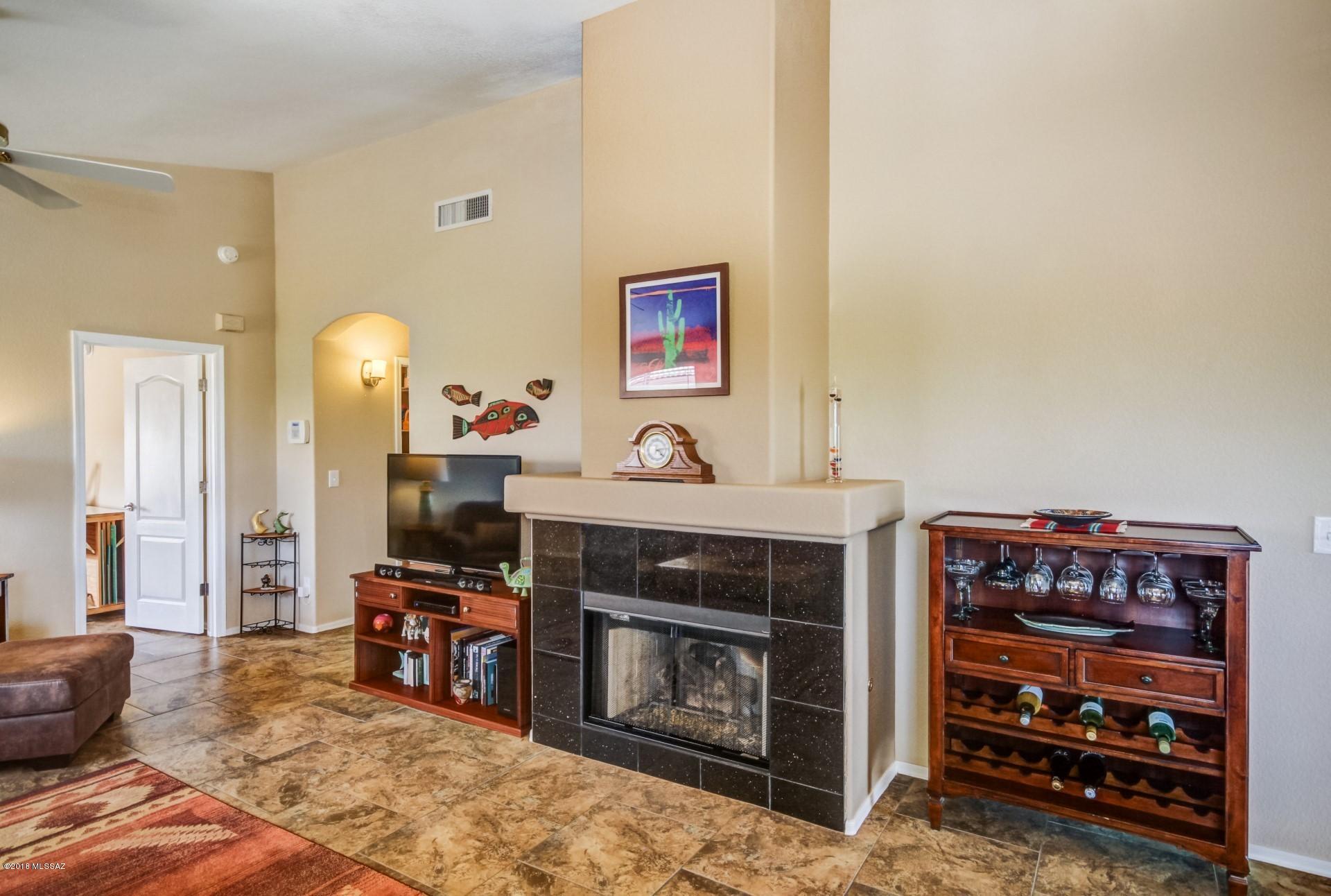 La Cholla Ridge (1-77) - Residential