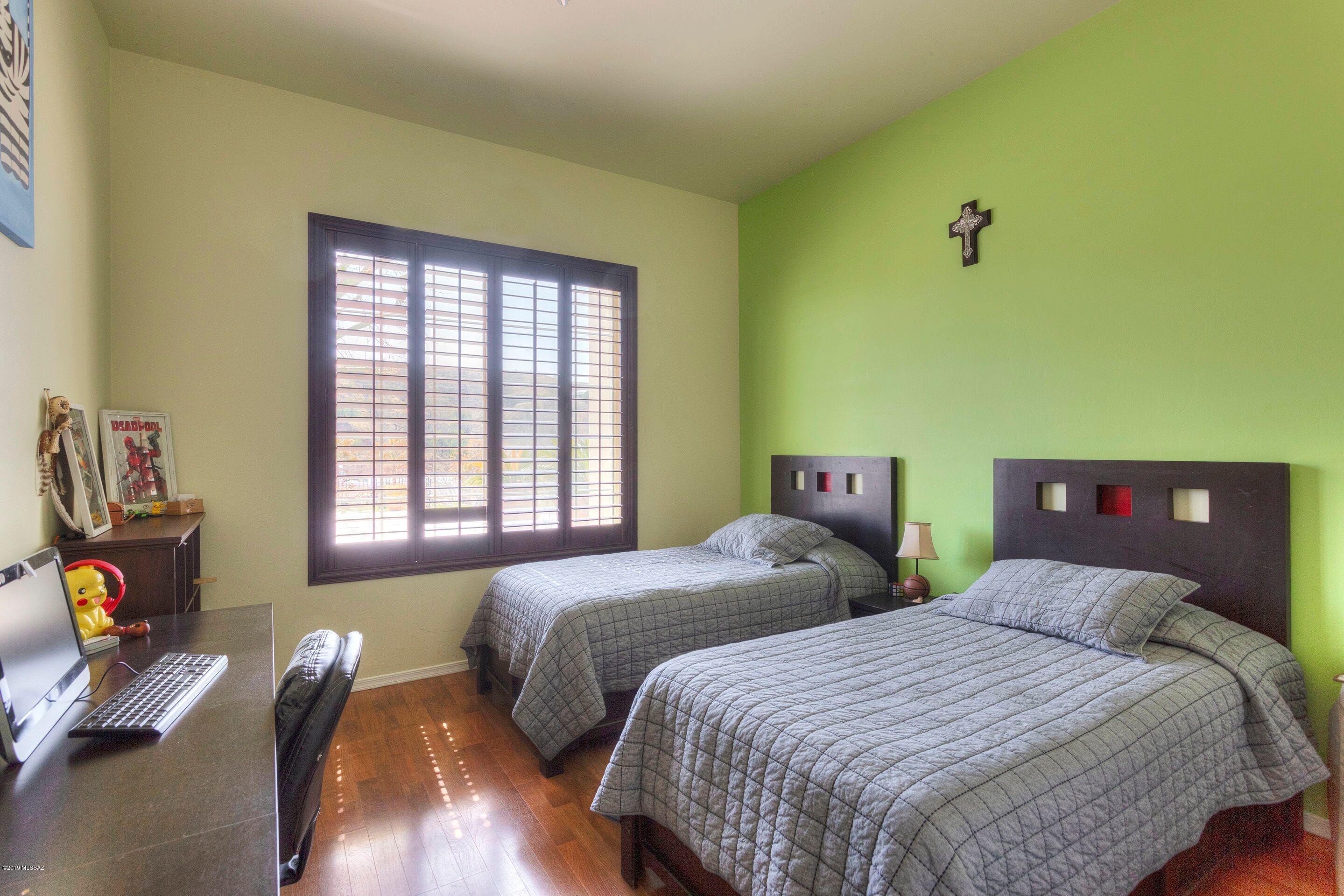 Mariposa Hills - Residential