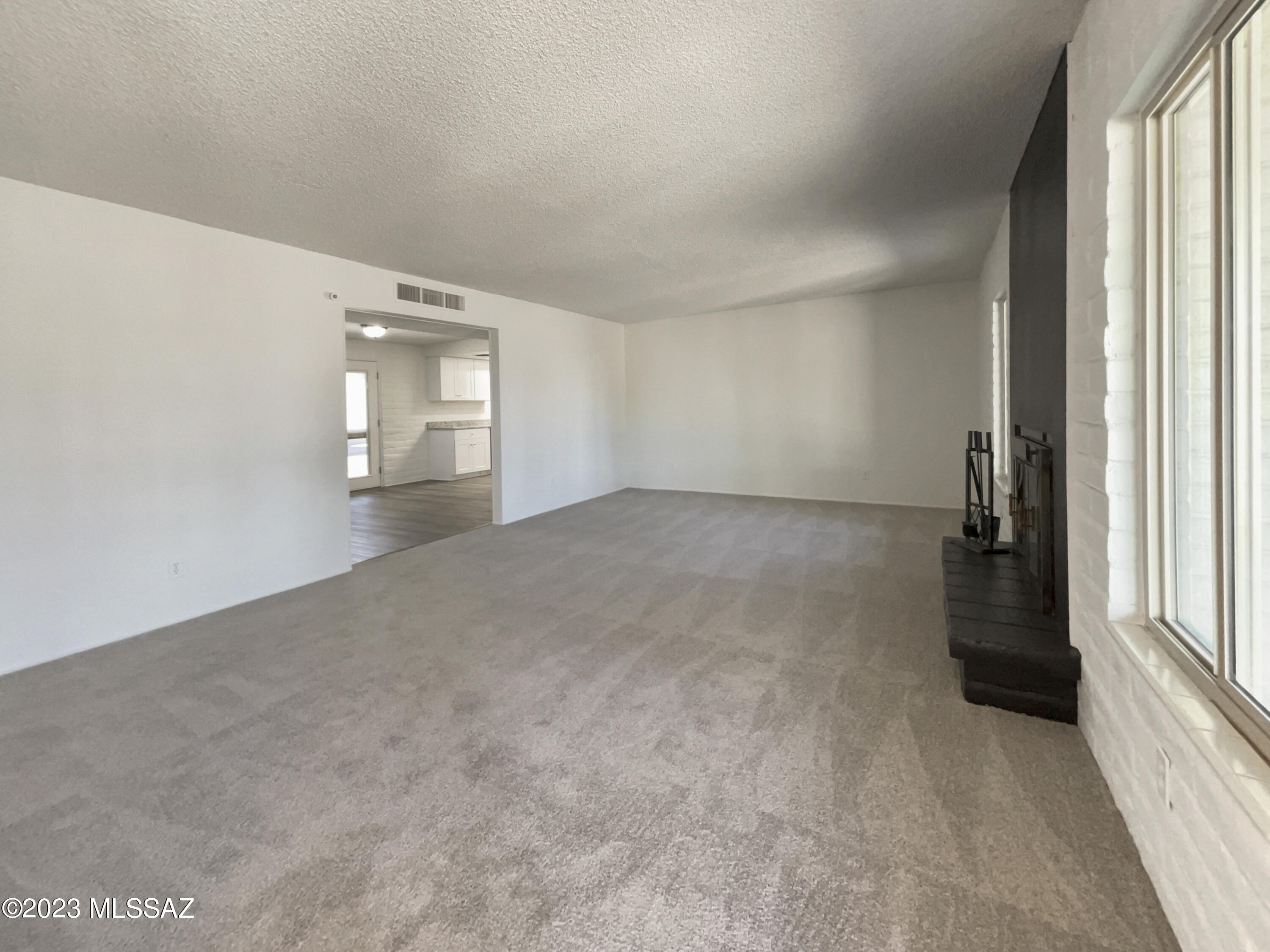 Broadway East (1-112) - Residential