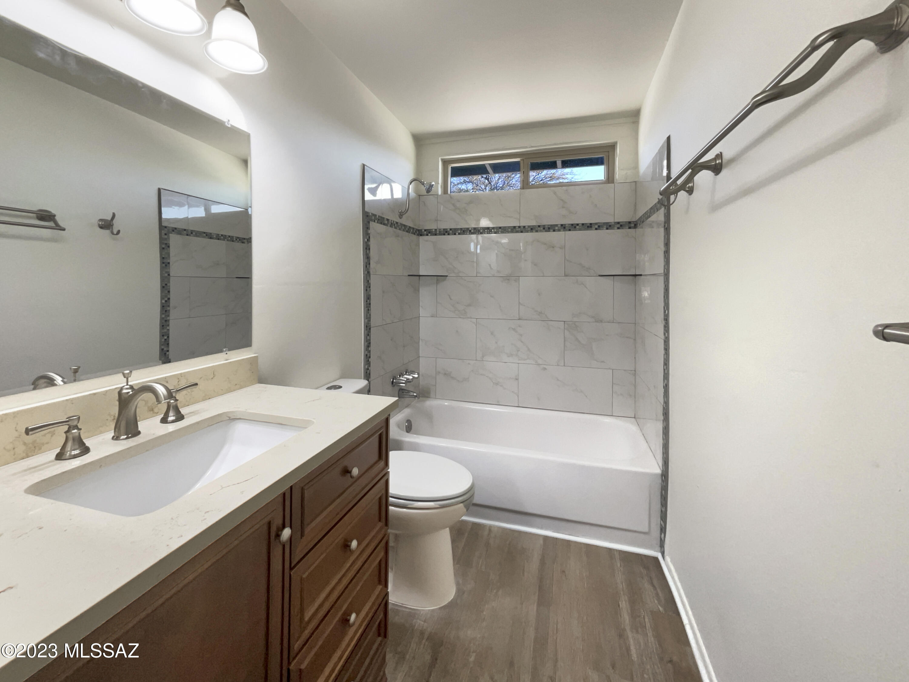 Broadway East (1-112) - Residential