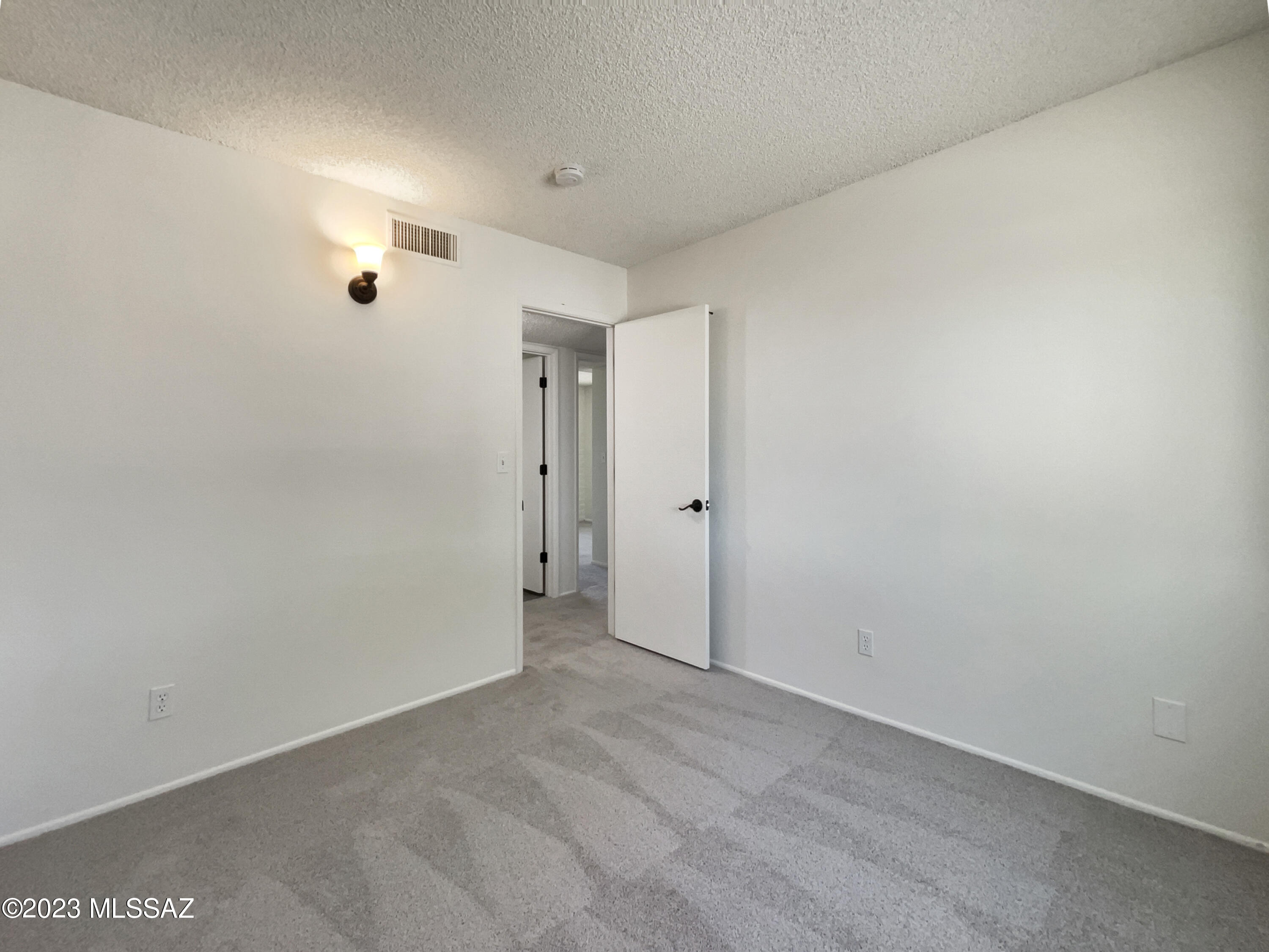 Broadway East (1-112) - Residential