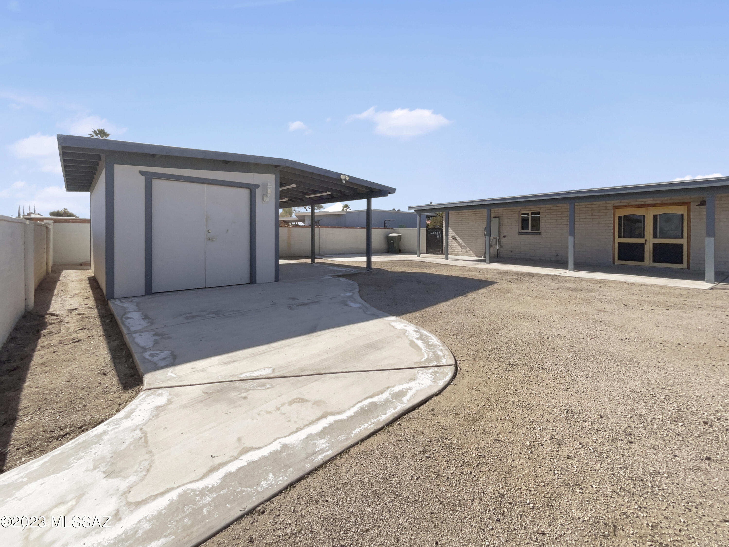 Broadway East (1-112) - Residential