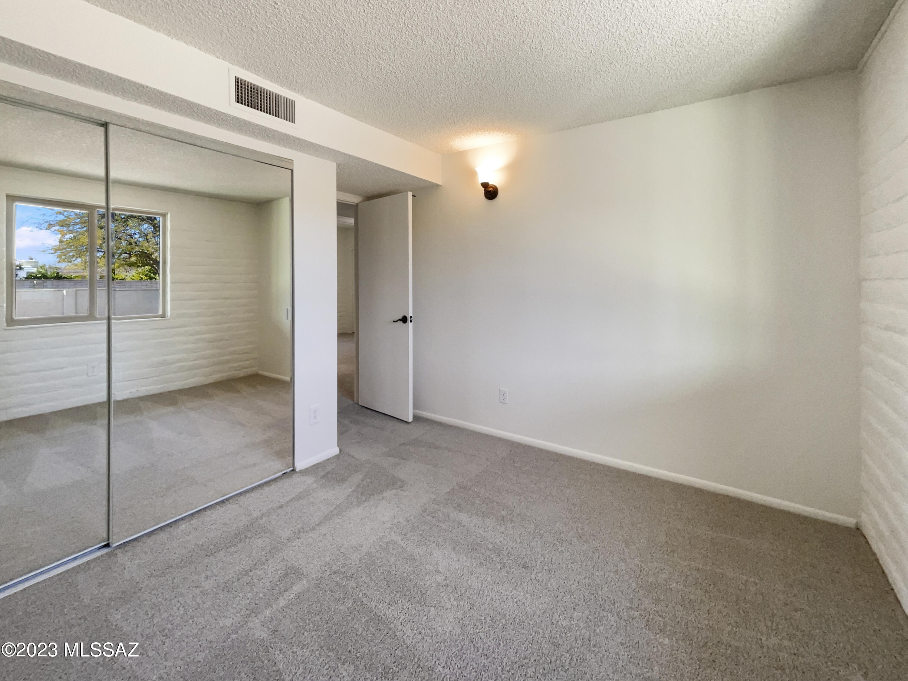 Broadway East (1-112) - Residential