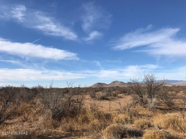 18.79 acres in the Willcox area, close to town but out in the country.  Nice mountain views. Electric to the lot line.