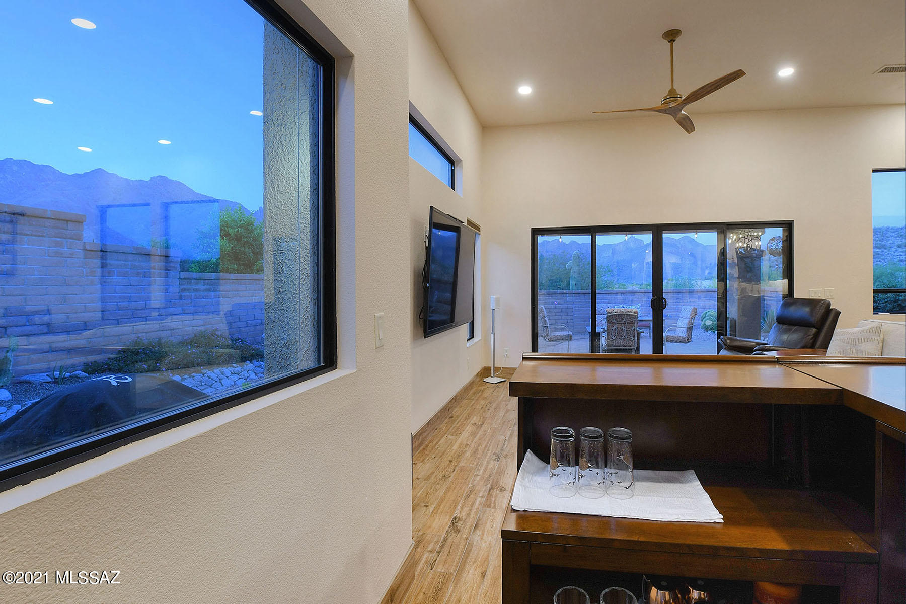 Sunrise Presidio East (1-87) - Residential