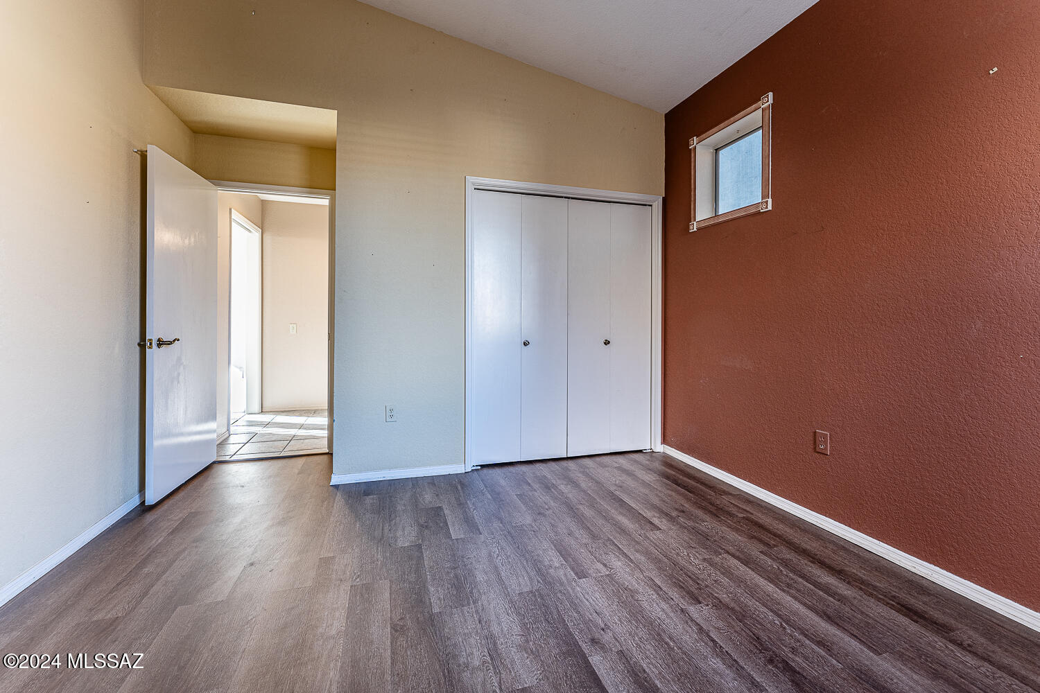 San Ignacio Heights (93-135) - Residential