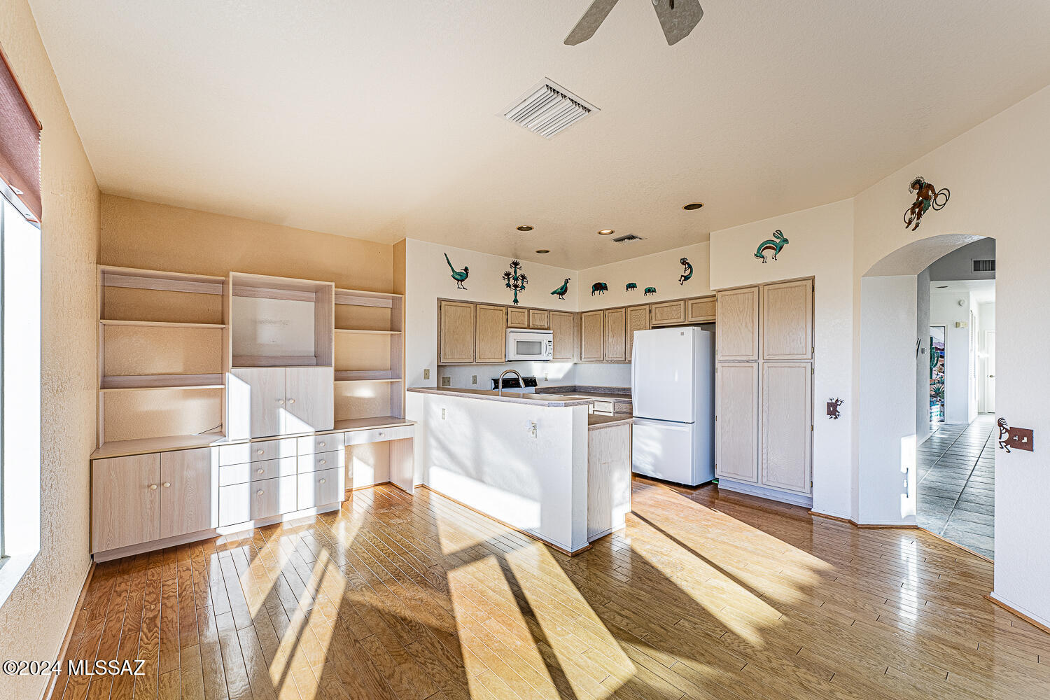 San Ignacio Heights (93-135) - Residential