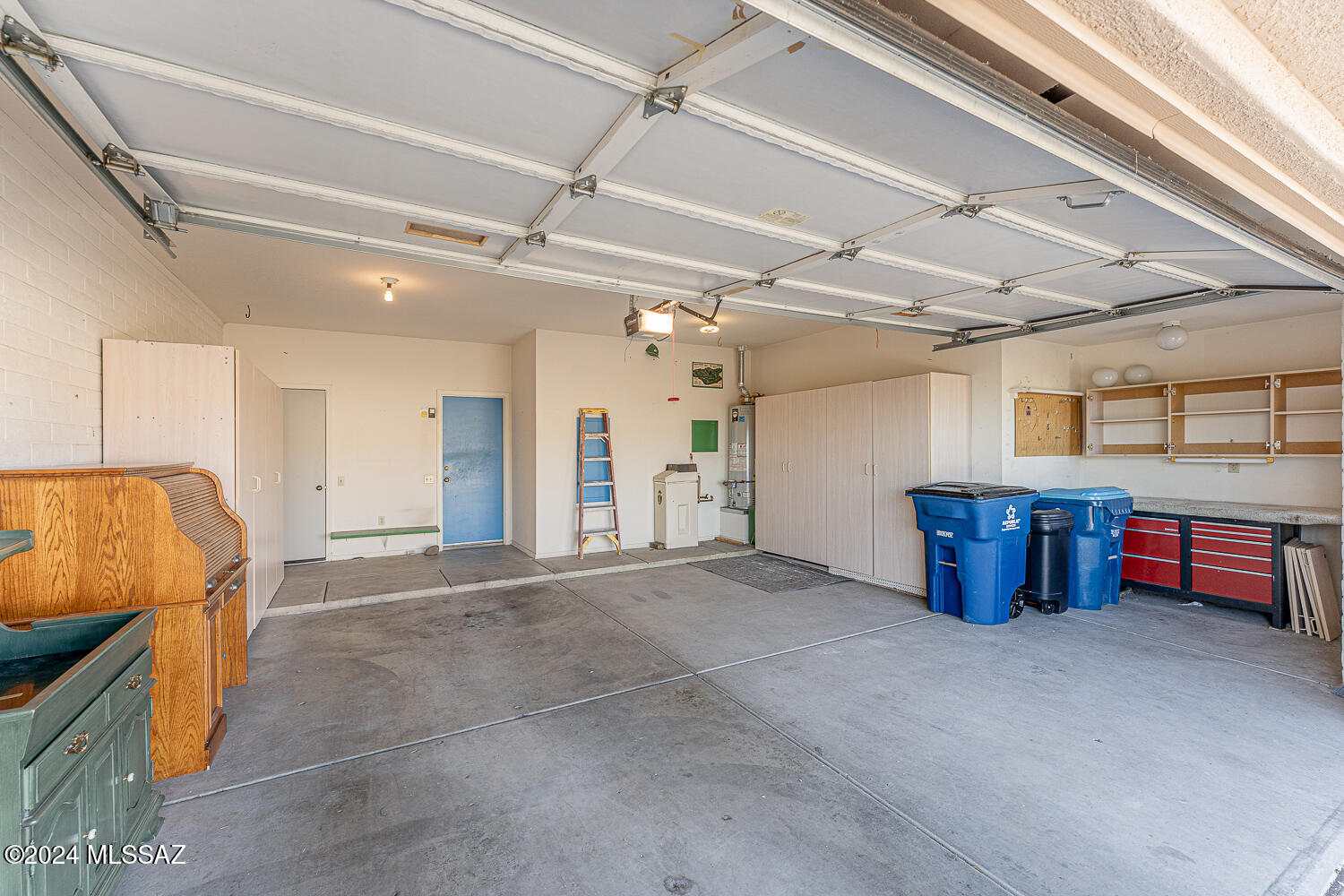 San Ignacio Heights (93-135) - Residential