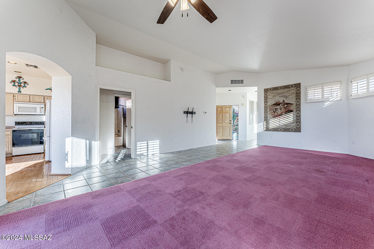 San Ignacio Heights (93-135) - Residential