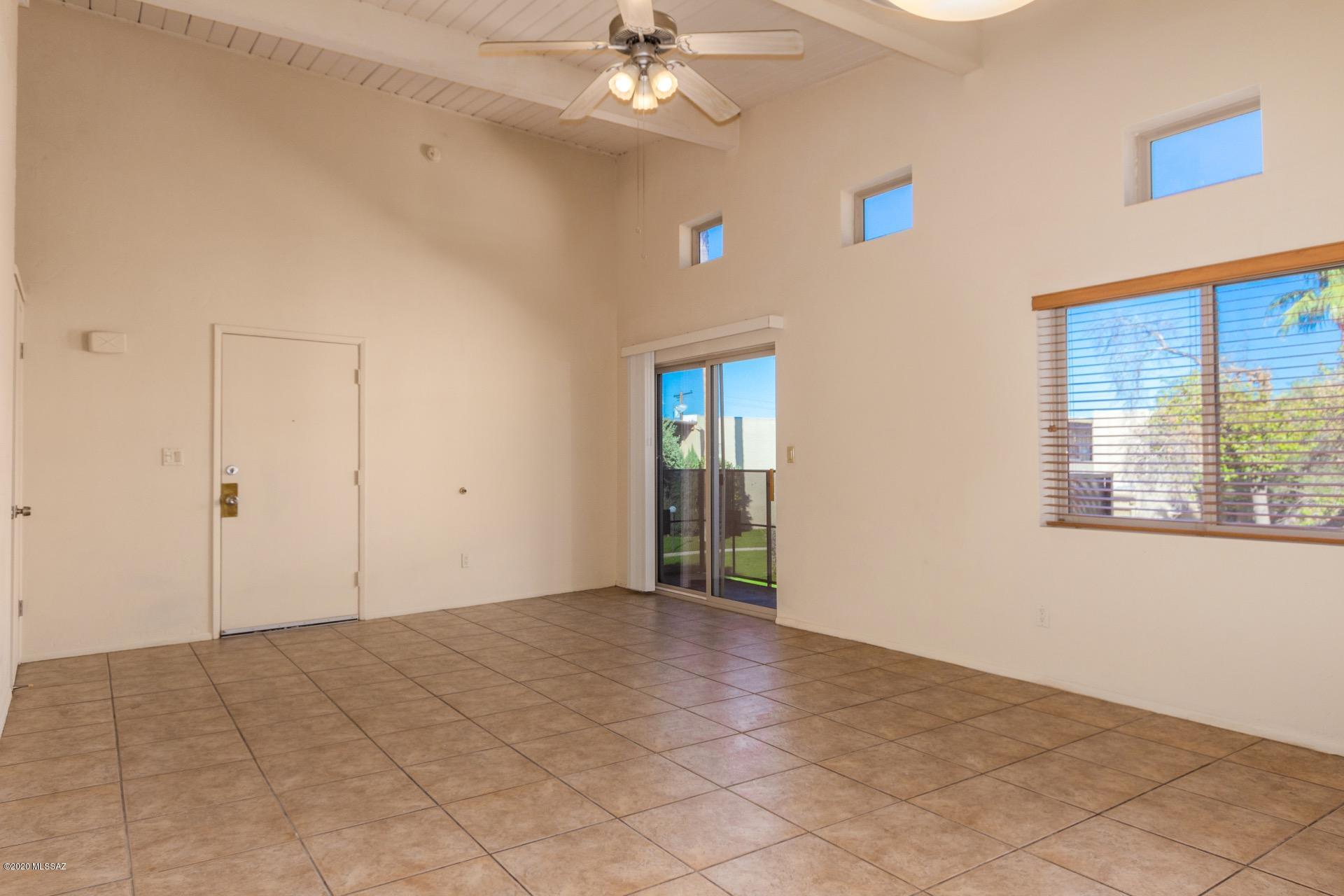 Royal Alvernon Condos. - Residential