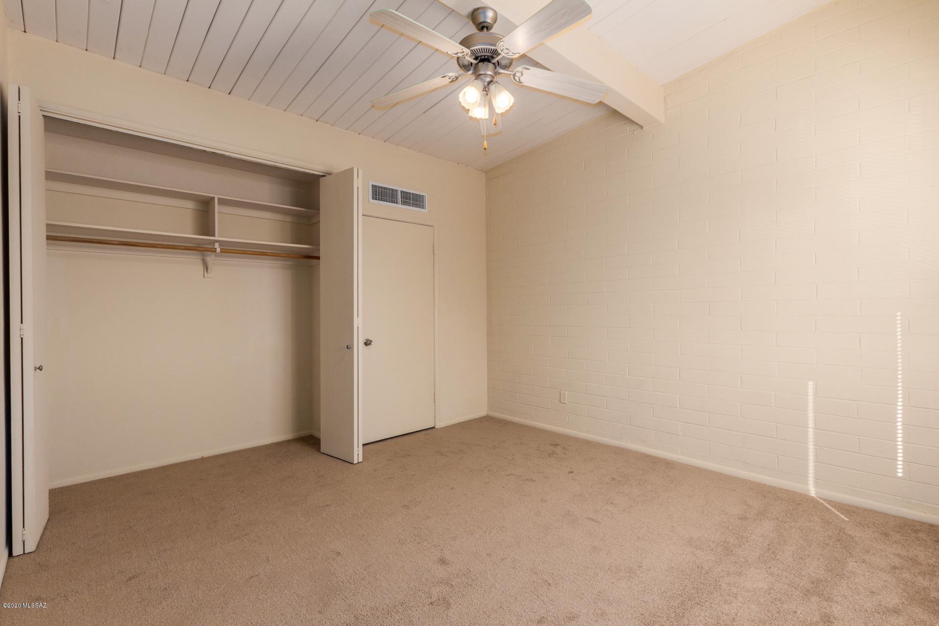 Royal Alvernon Condos. - Residential
