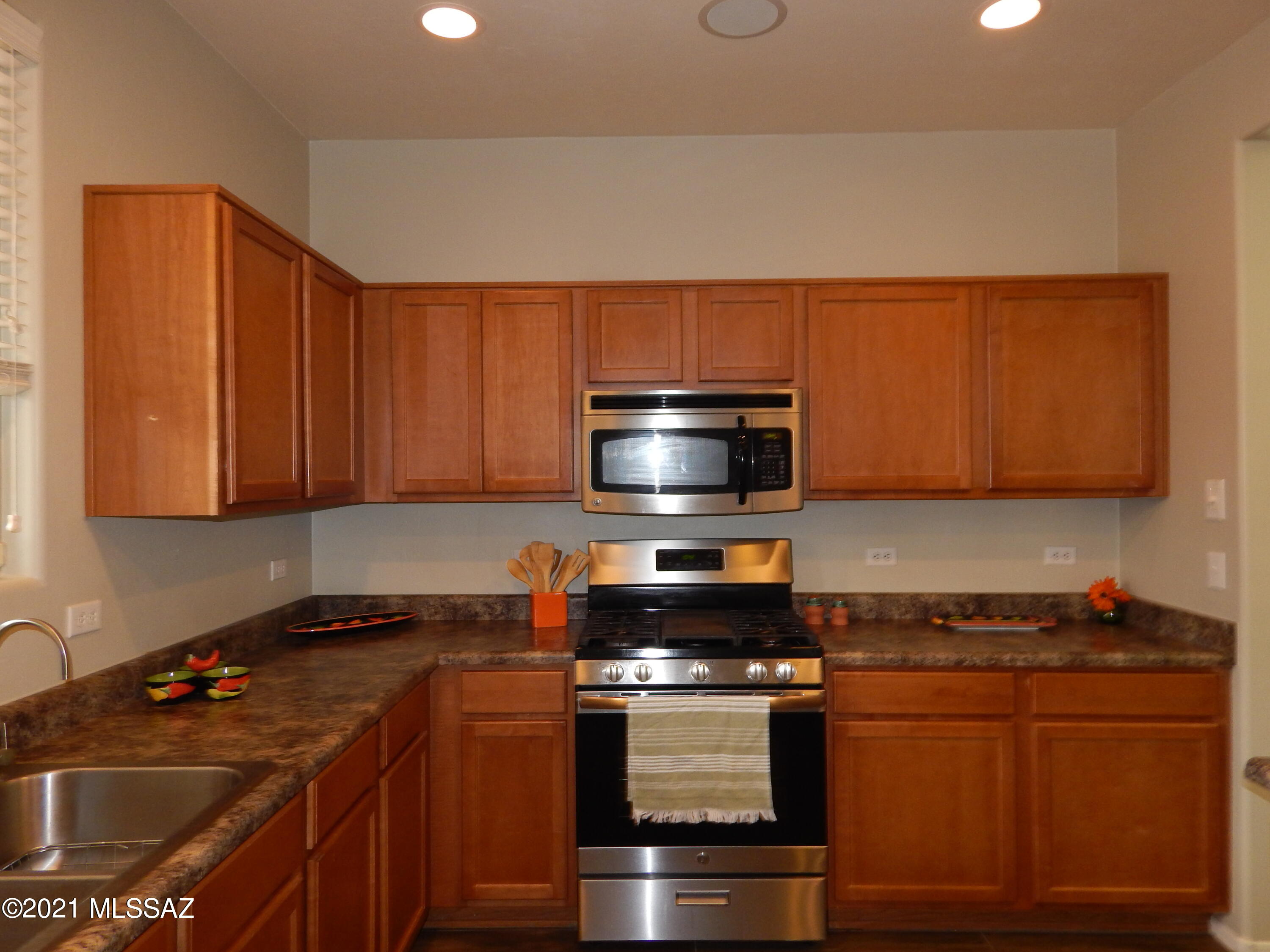 Presidios at Rancho Sahuarita (1-927) - Residential Lease