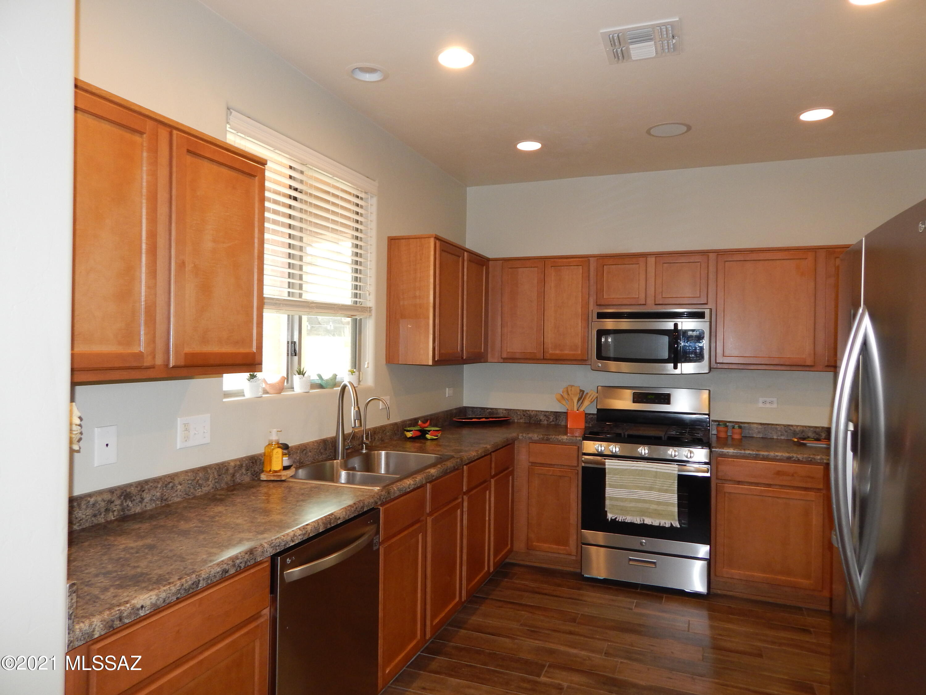 Presidios at Rancho Sahuarita (1-927) - Residential Lease