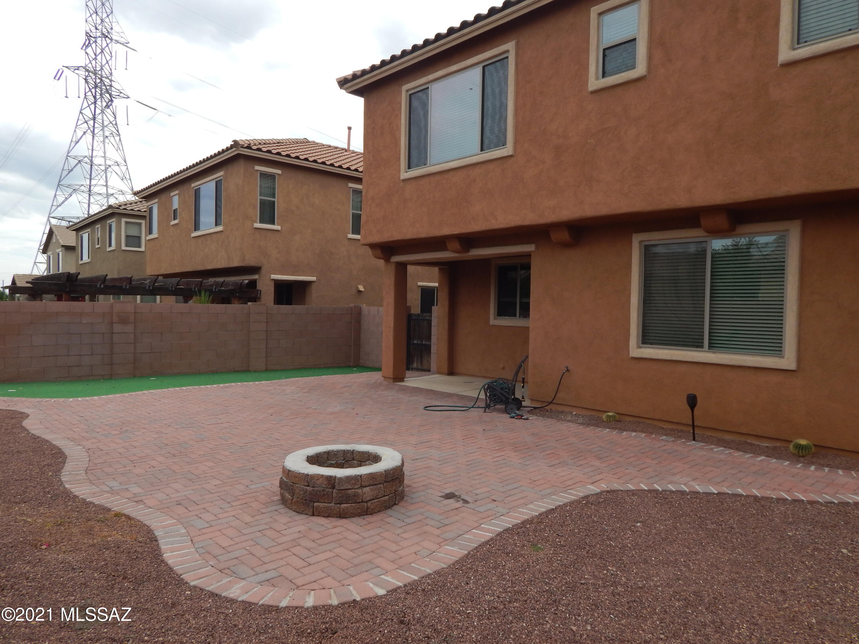 Presidios at Rancho Sahuarita (1-927) - Residential Lease