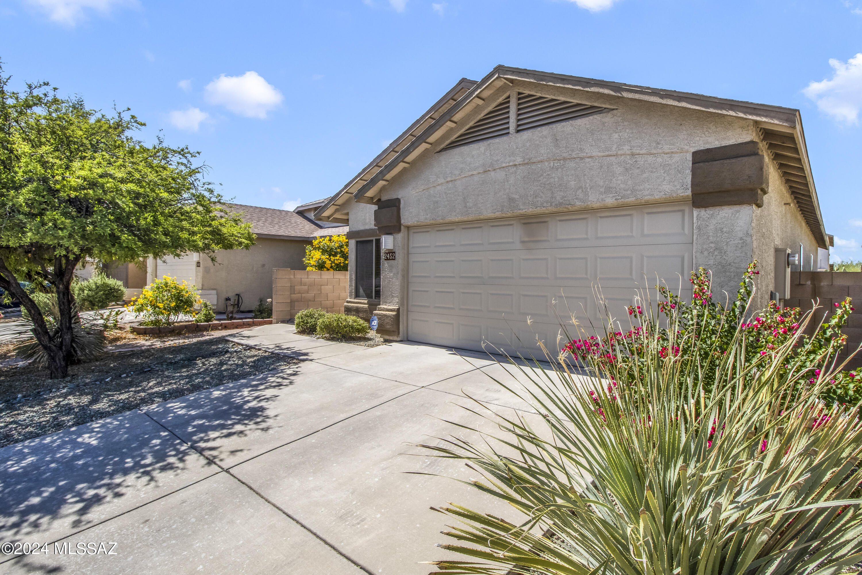 Rillito At La Cholla (1-133) - Residential Lease