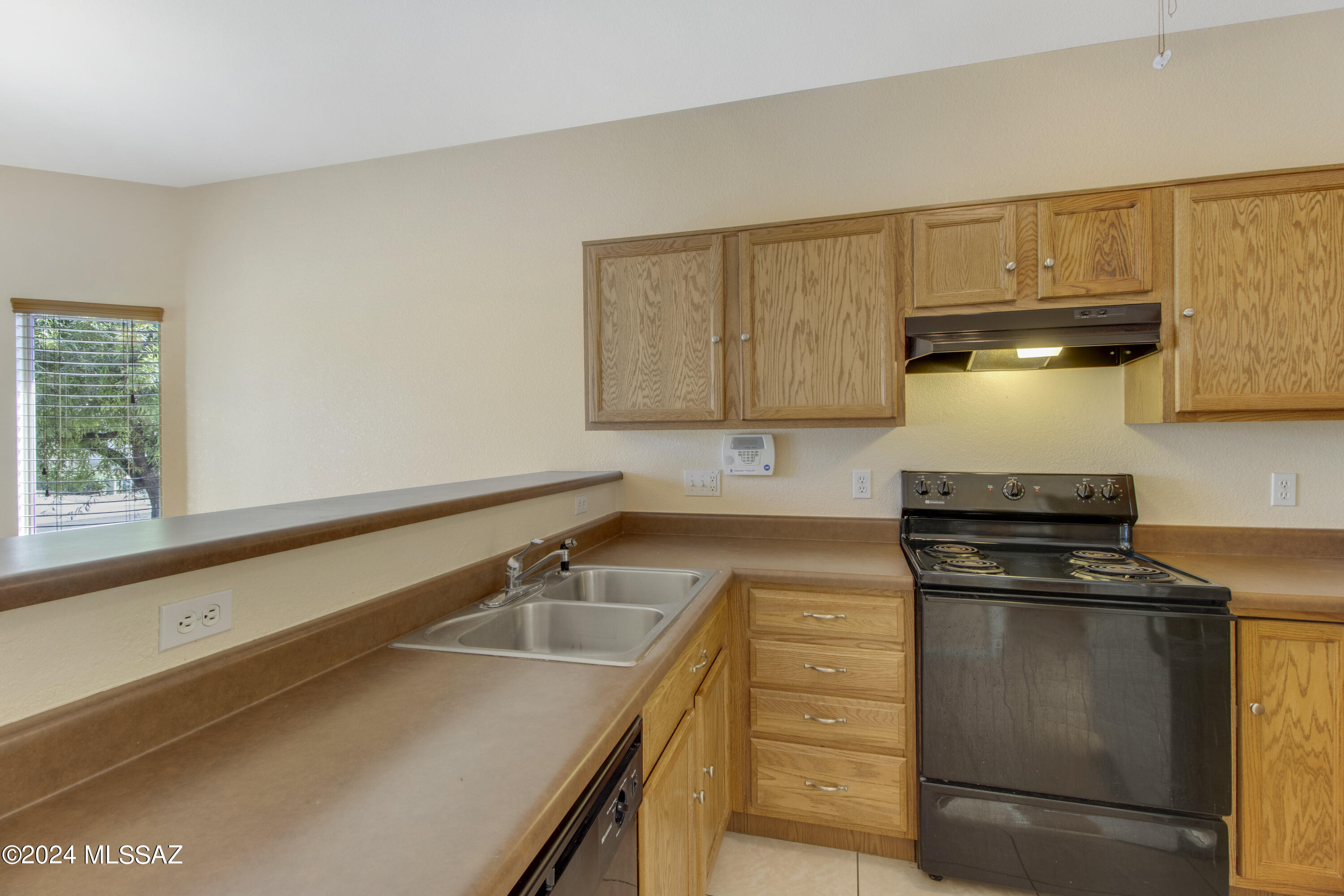 Rillito At La Cholla (1-133) - Residential Lease
