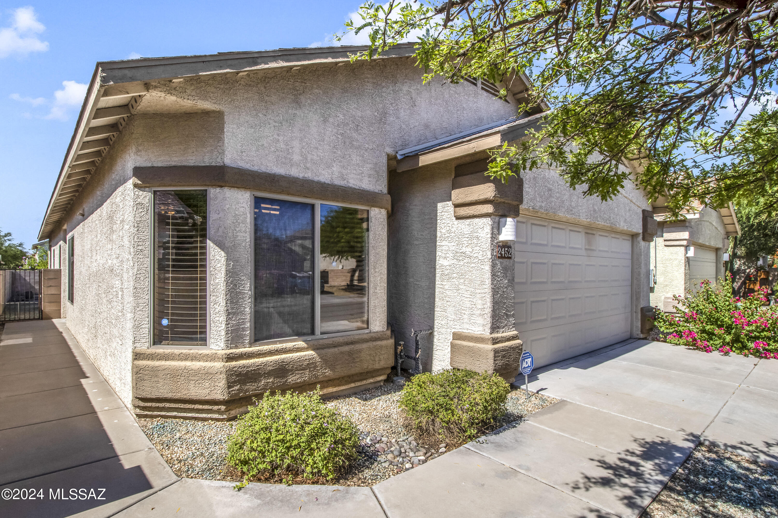 Rillito At La Cholla (1-133) - Residential Lease