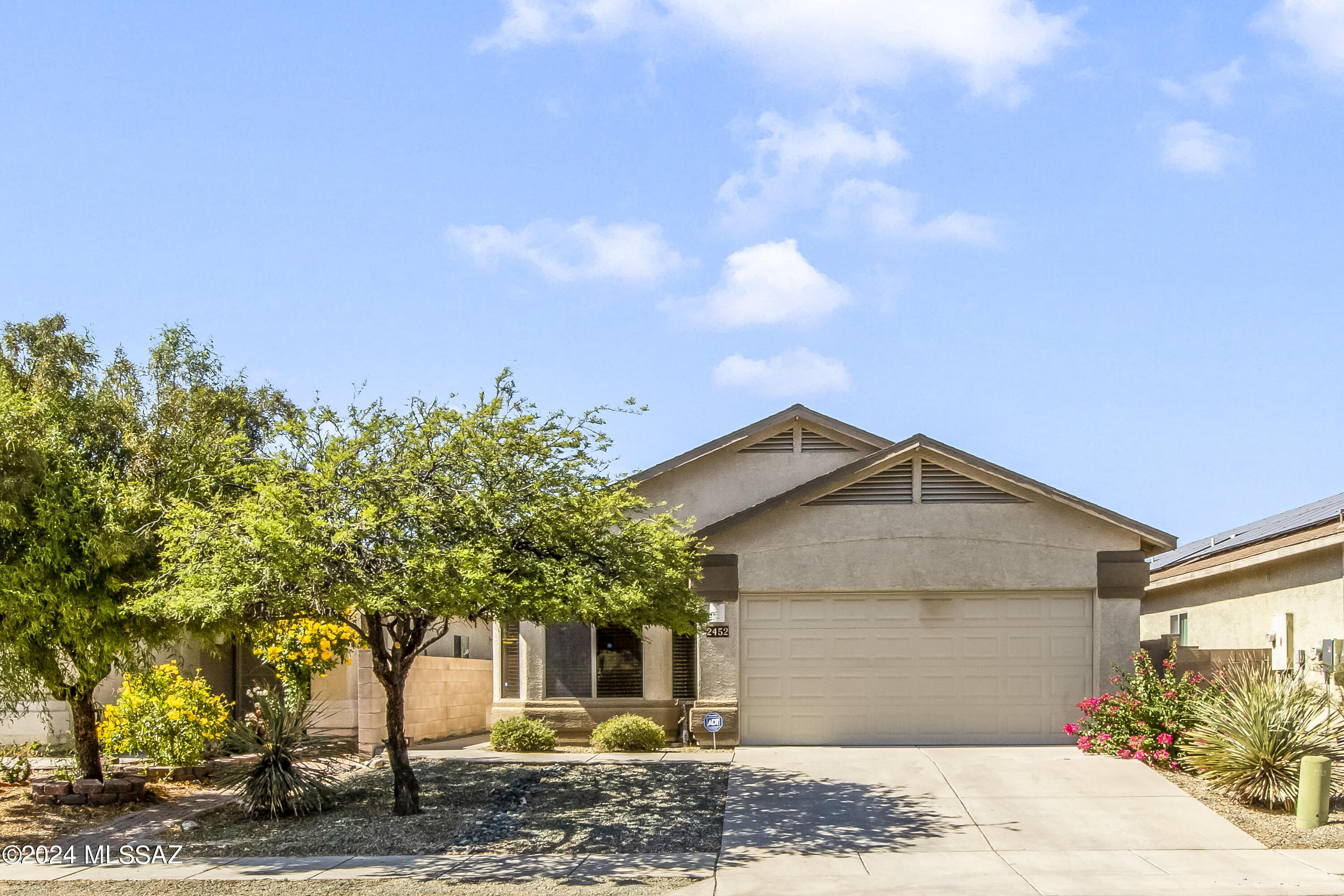 This 3-bedroom, 2-bath home features a split floorplan, tile flooring throughout main trafficked areas, and a bay window in the kitchen with lots of natural sunlight to enjoy your morning coffee. Enjoy vaulted ceilings in the living area, a master suite with a garden tub, double vanity, and walk-in closet. The garage offers extra storage, and the backyard is a blank canvas for your creativity. Conveniently close to the freeway and parks. Schedule your viewing today!