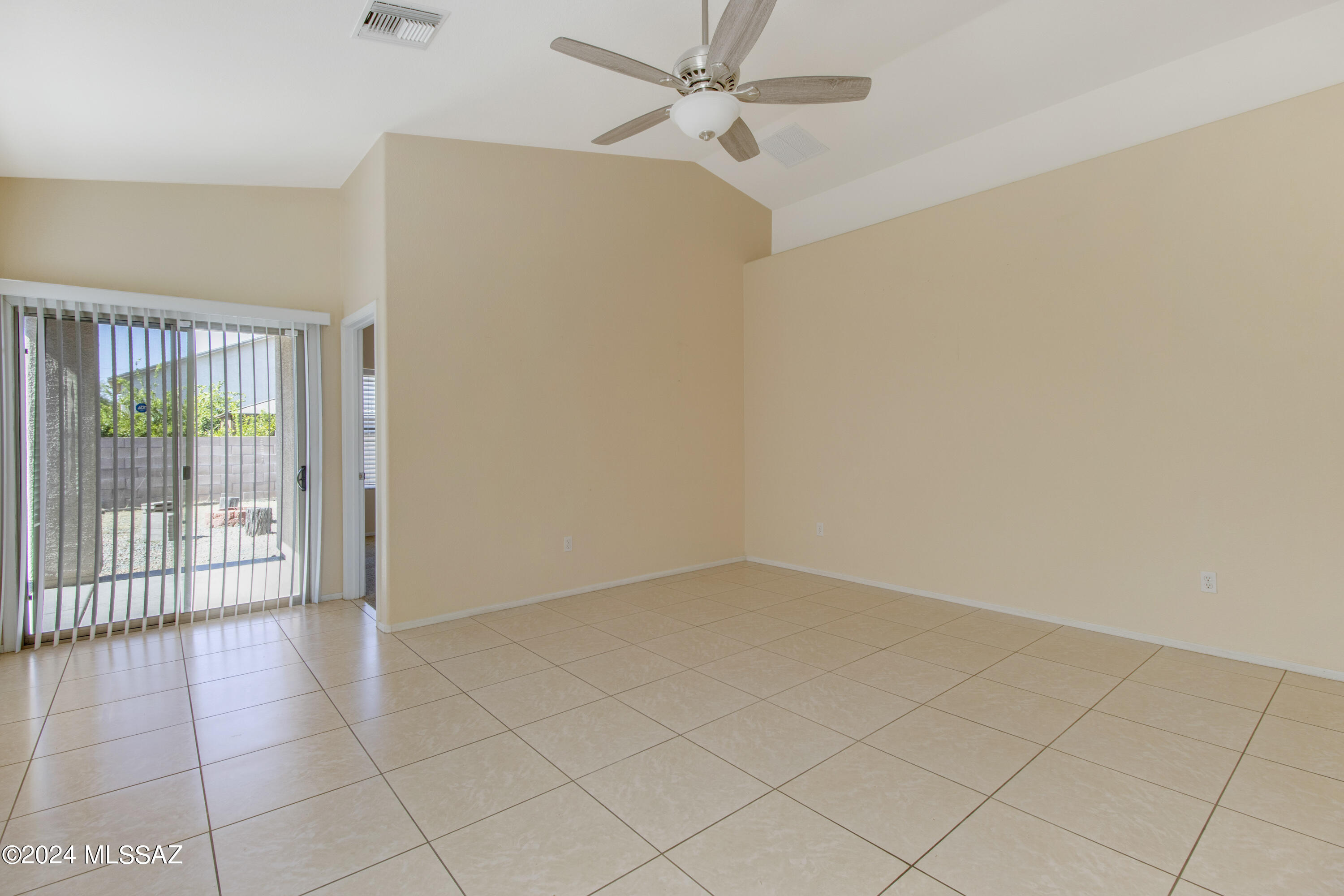 Rillito At La Cholla (1-133) - Residential Lease